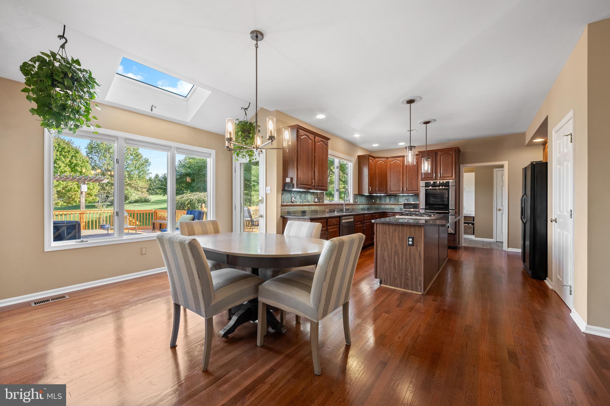 LAKERIDGE - Residential