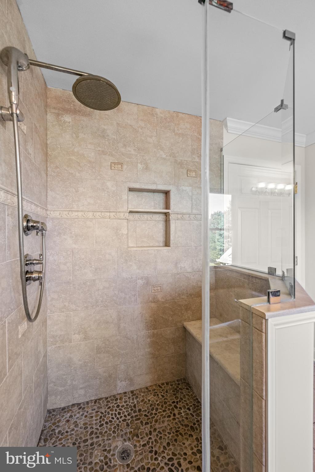 LAKERIDGE - Residential