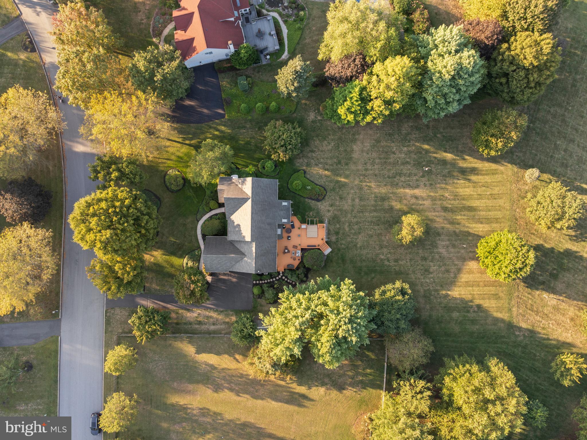 LAKERIDGE - Residential