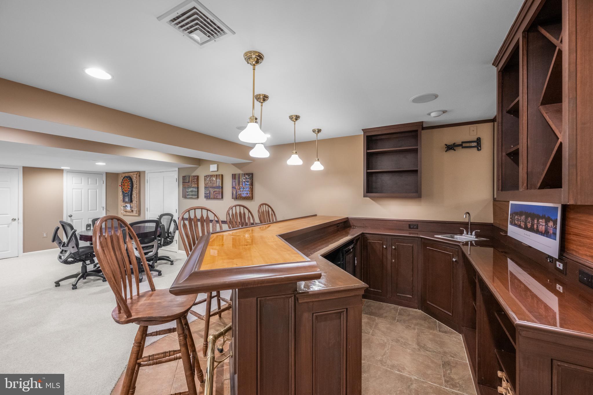 LAKERIDGE - Residential