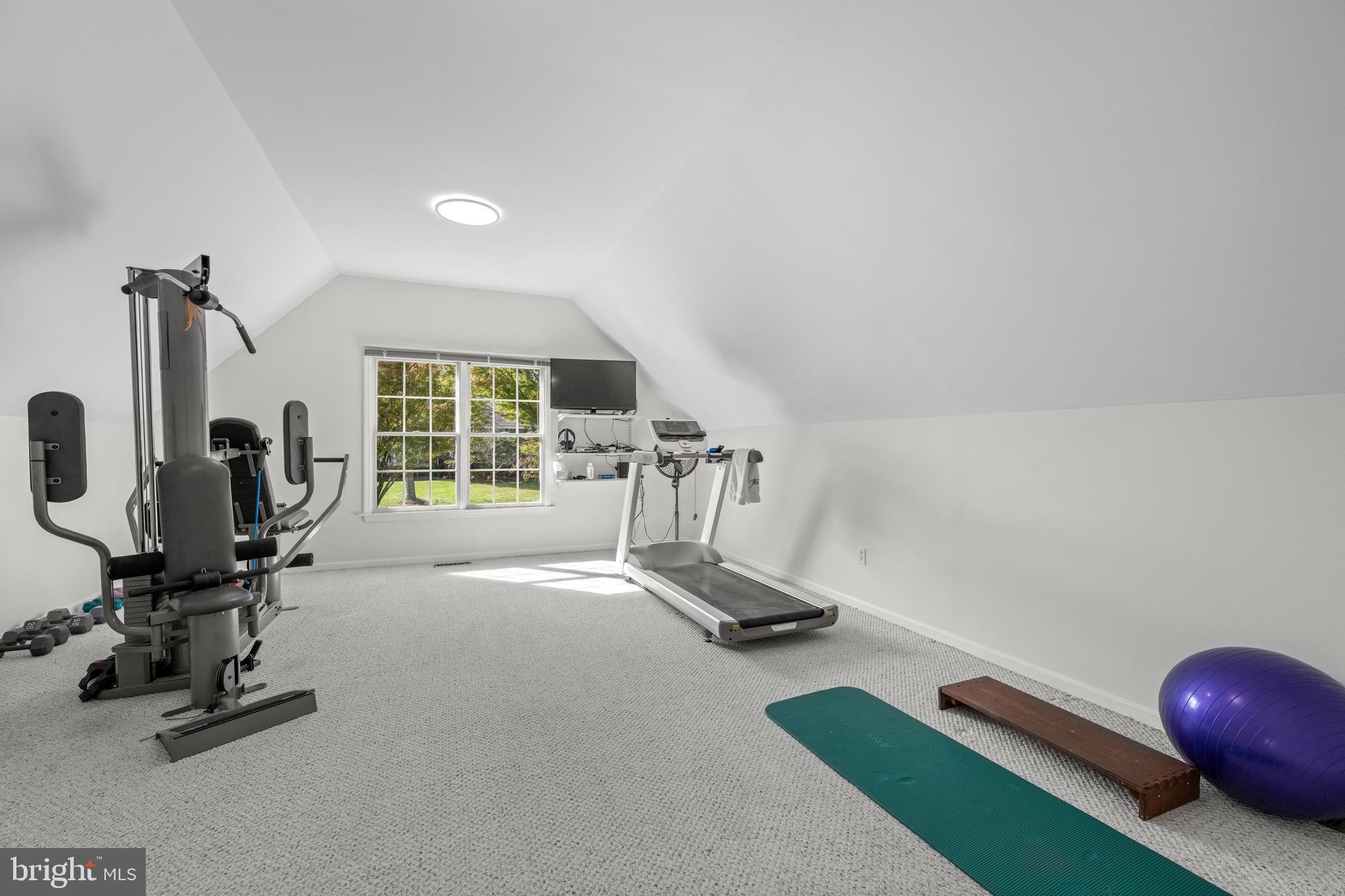 LAKERIDGE - Residential