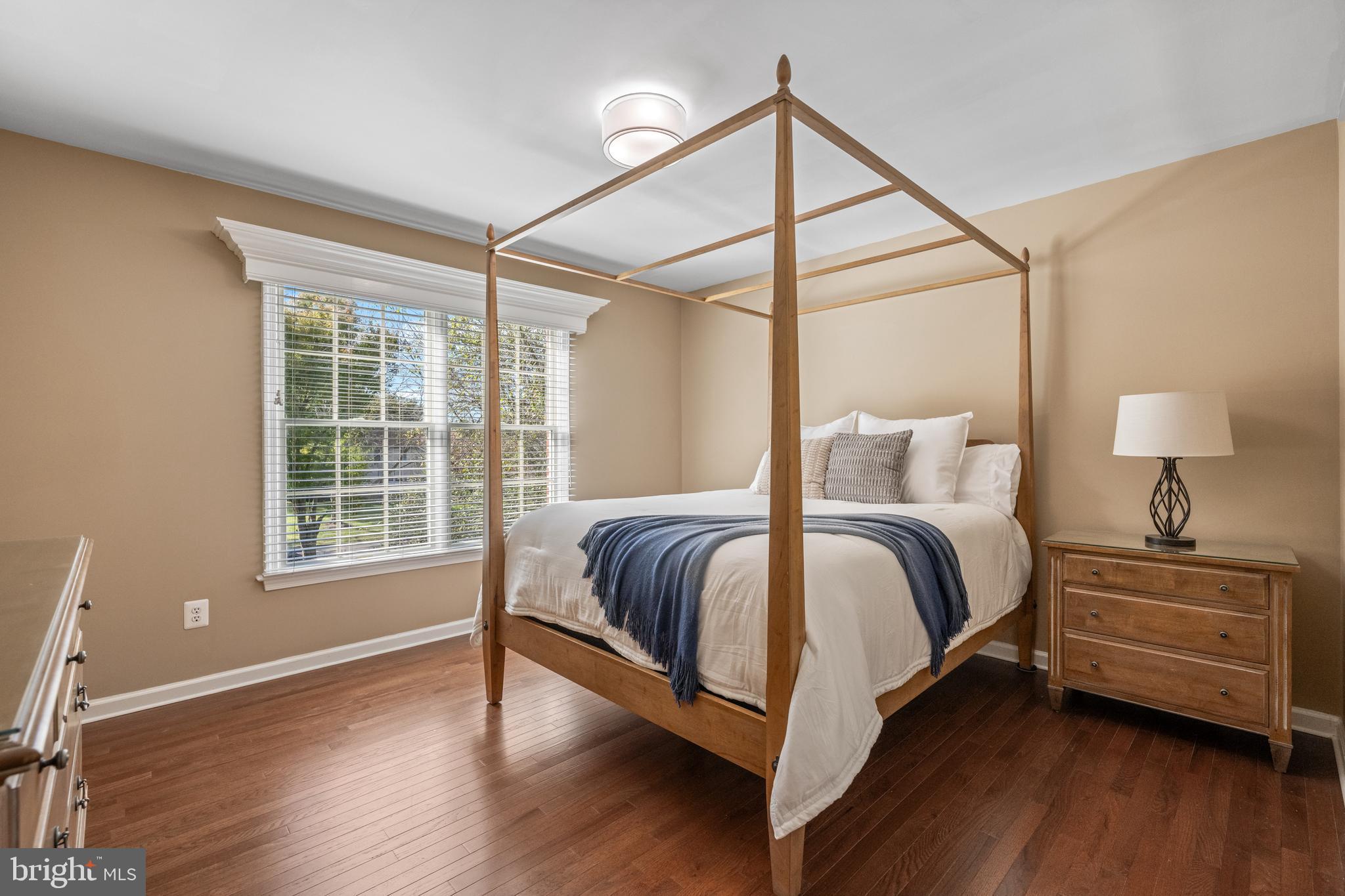 LAKERIDGE - Residential