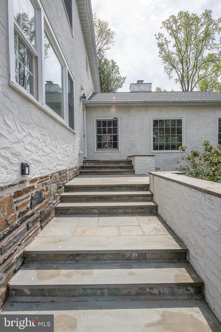 BRYN MAWR - Residential