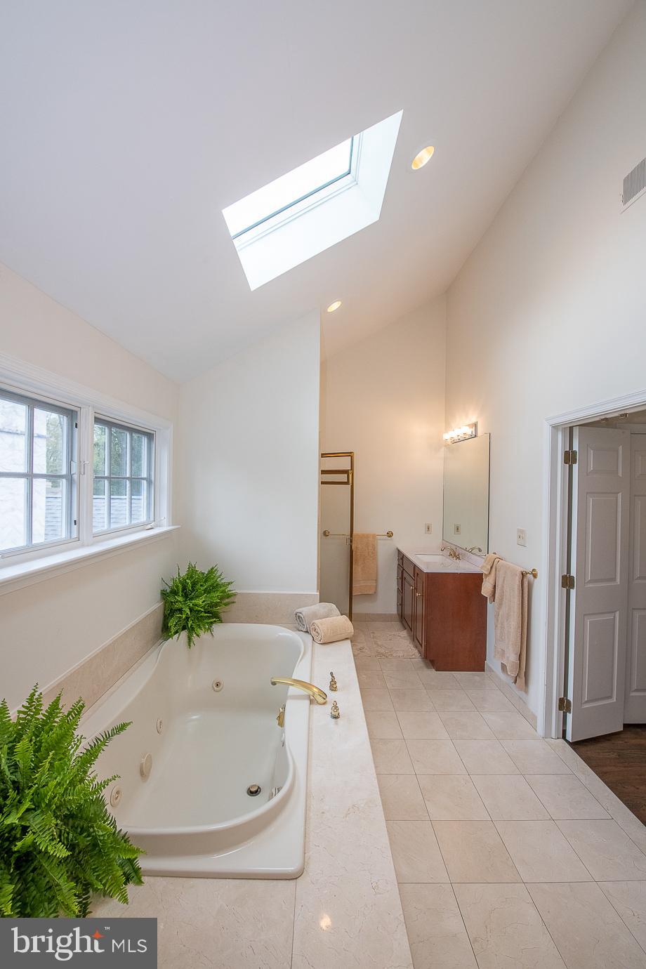 BRYN MAWR - Residential