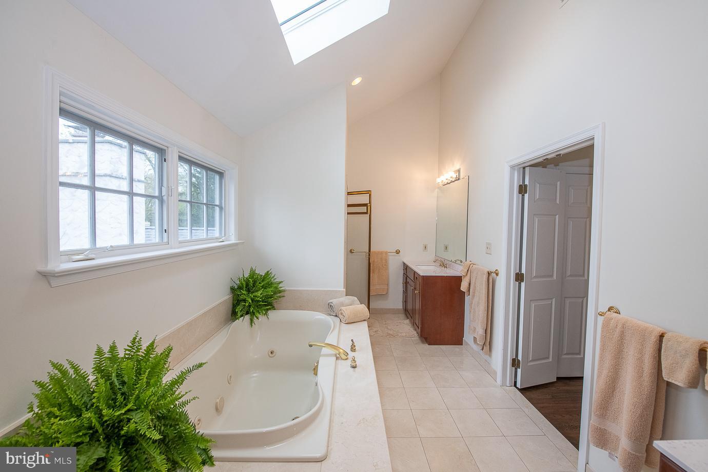 BRYN MAWR - Residential