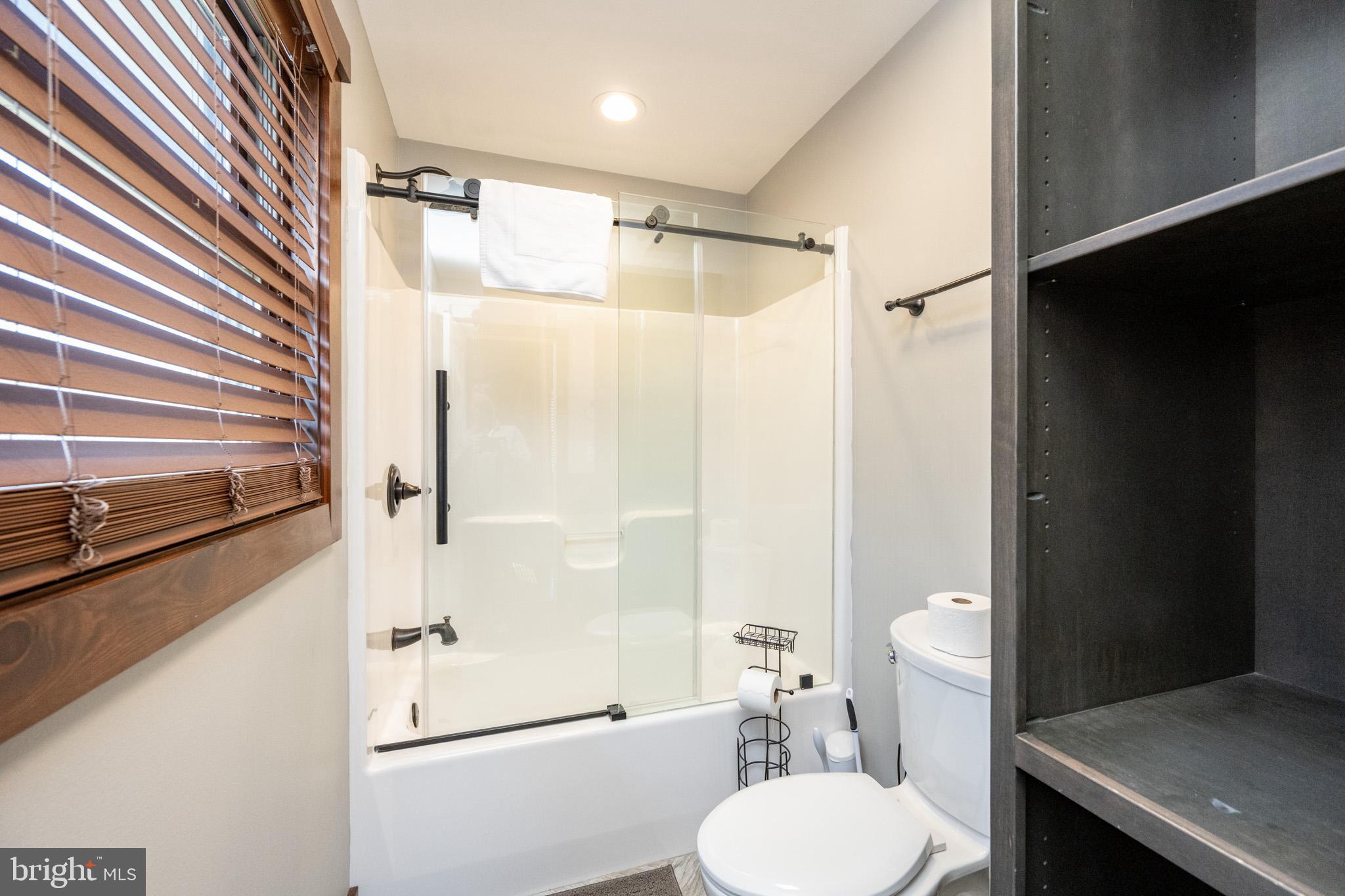 THE VIEW - Residential