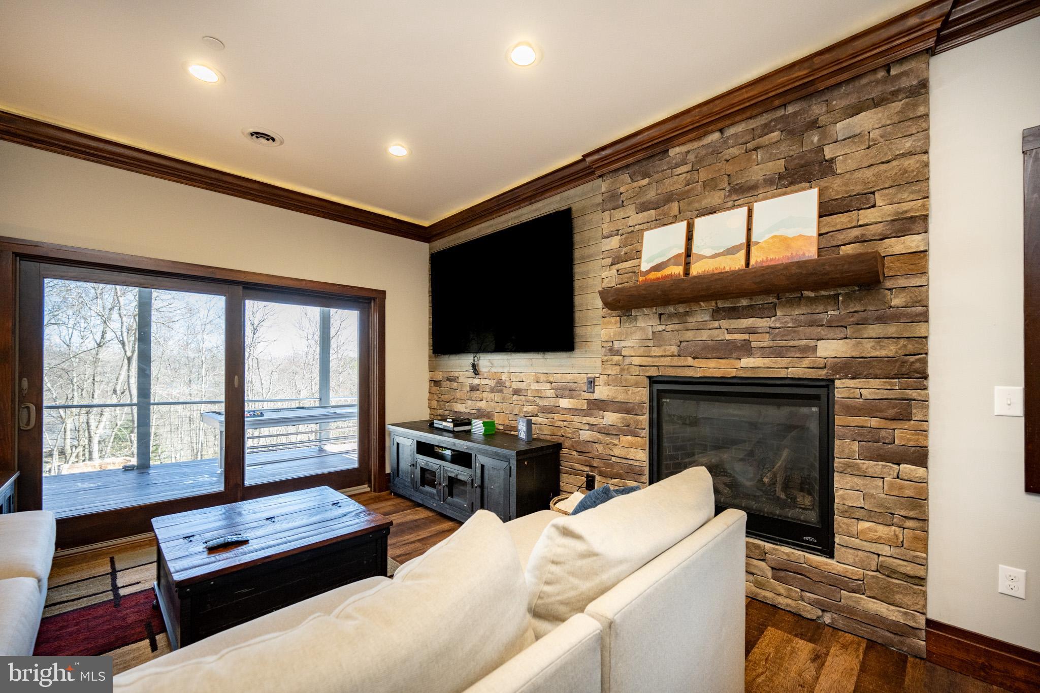 THE VIEW - Residential