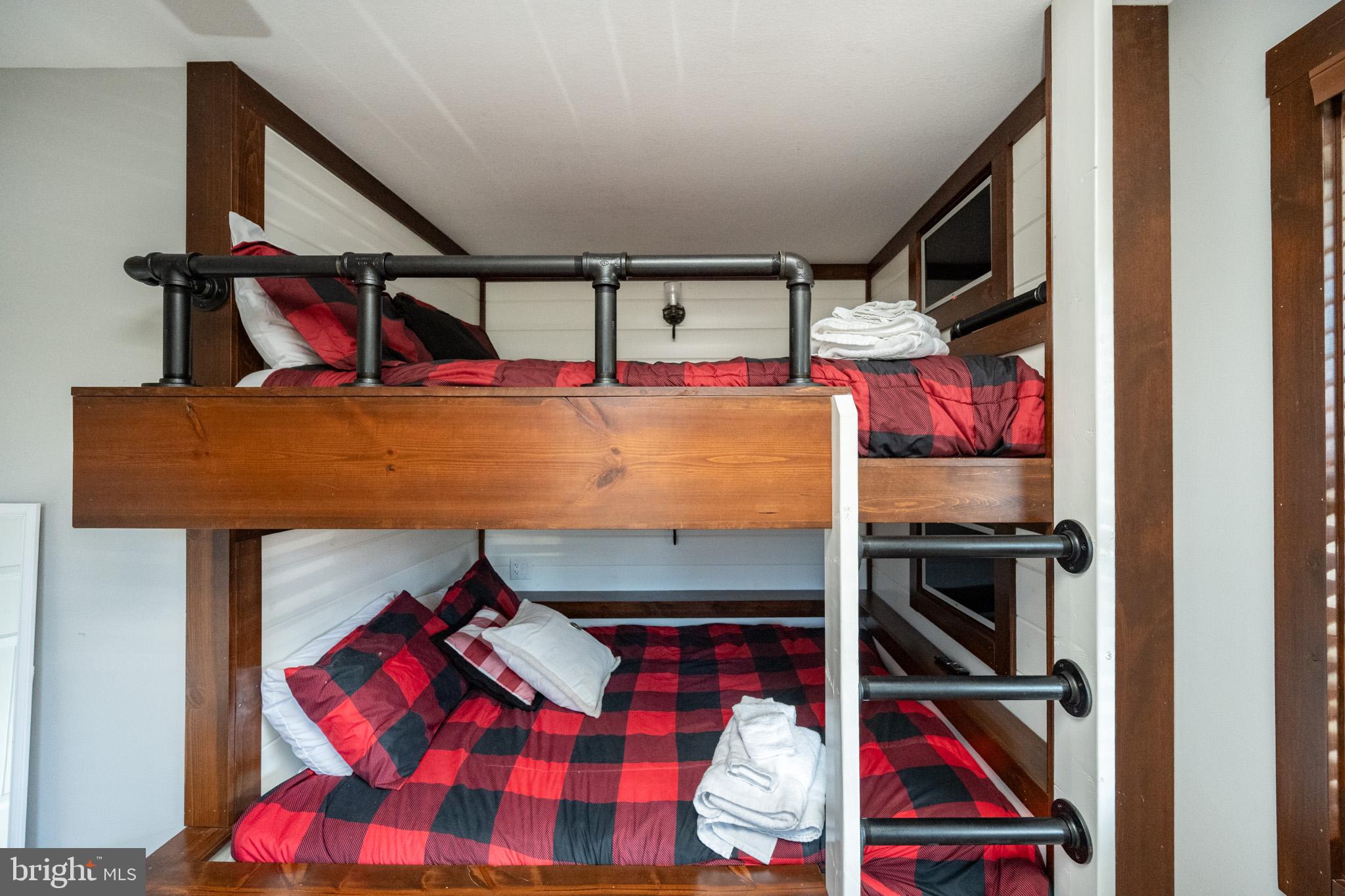 THE VIEW - Residential