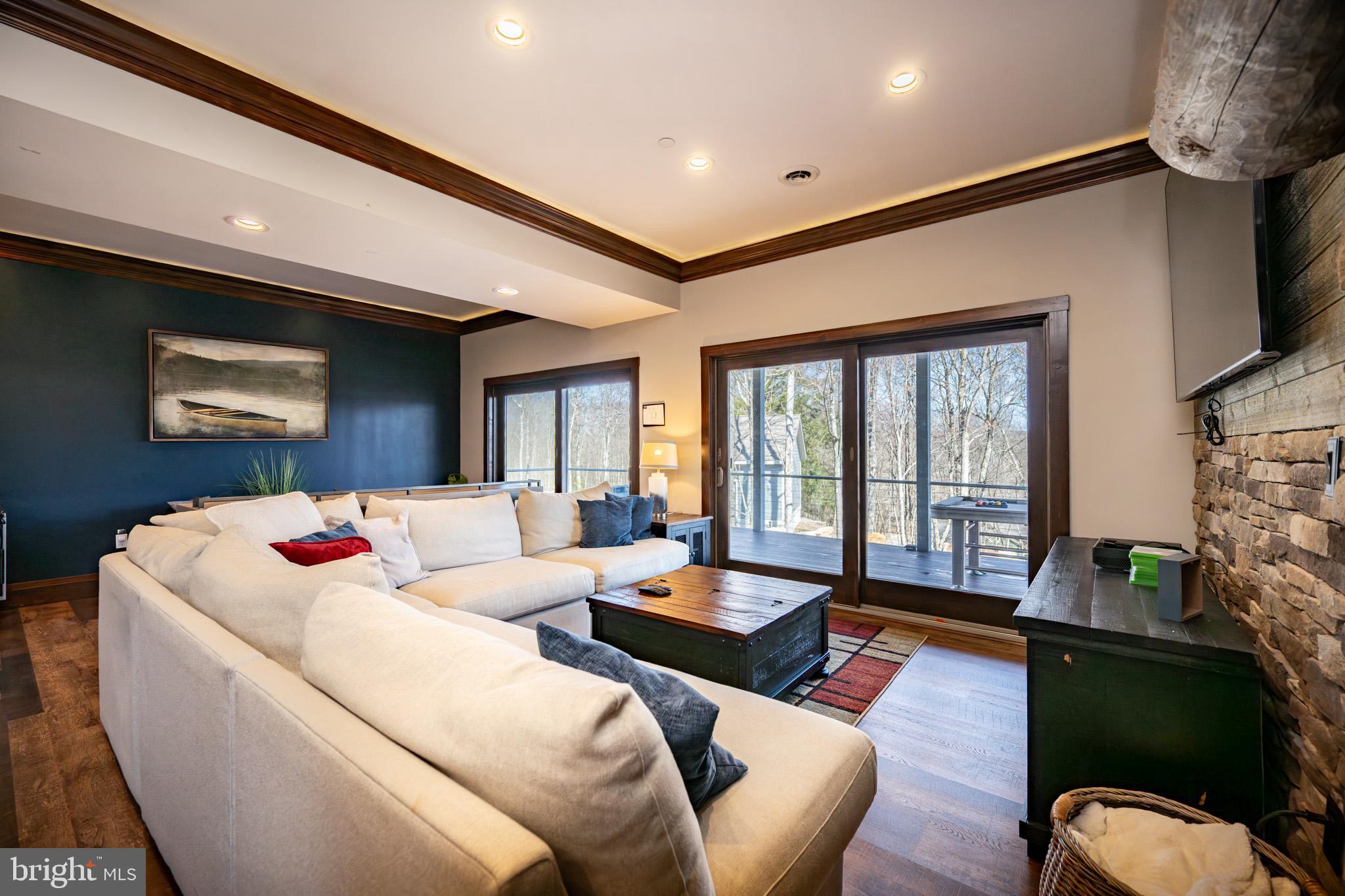 THE VIEW - Residential