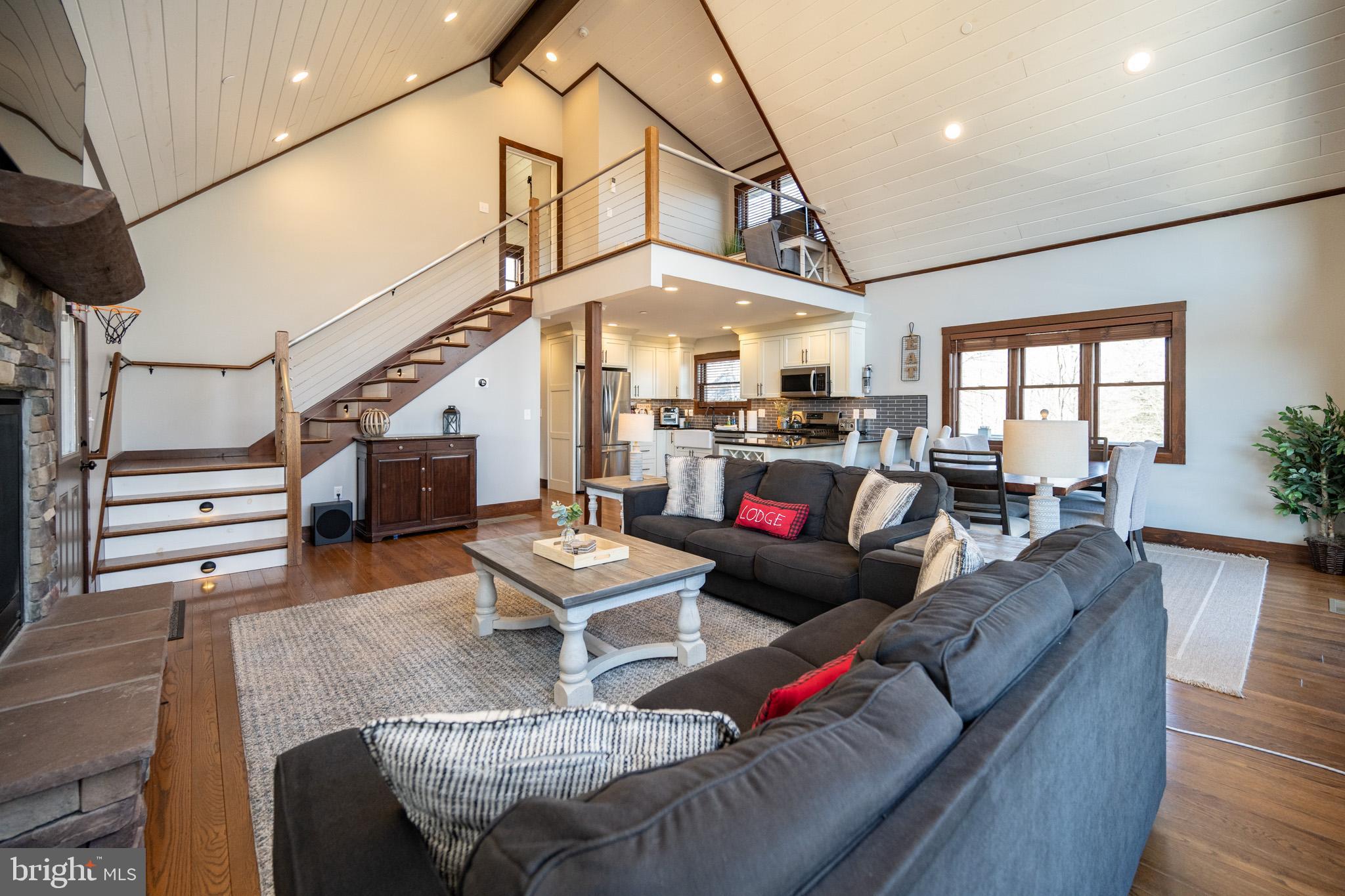 THE VIEW - Residential