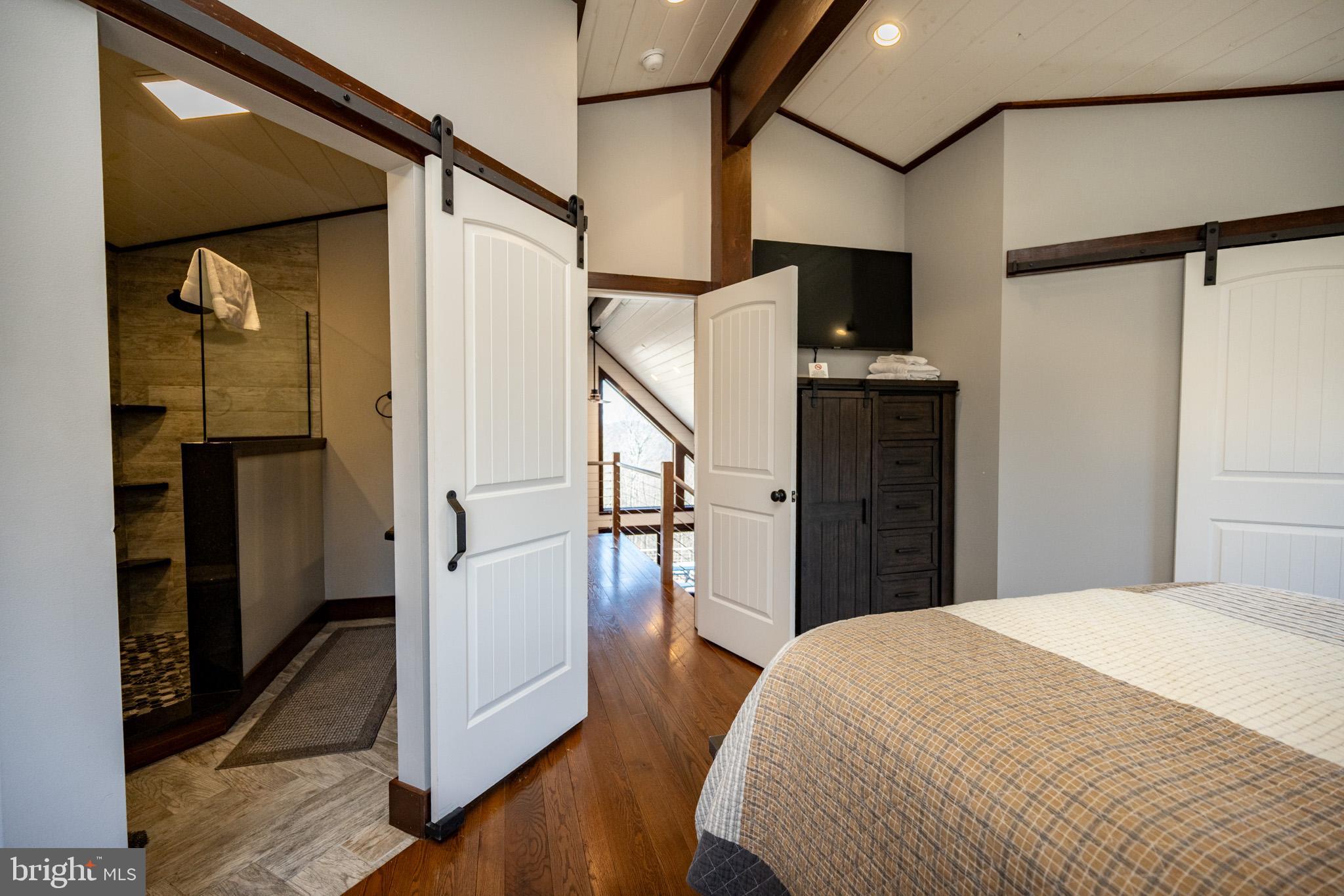 THE VIEW - Residential