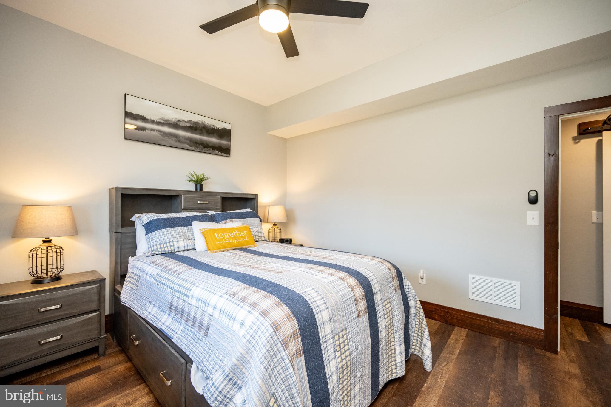 THE VIEW - Residential