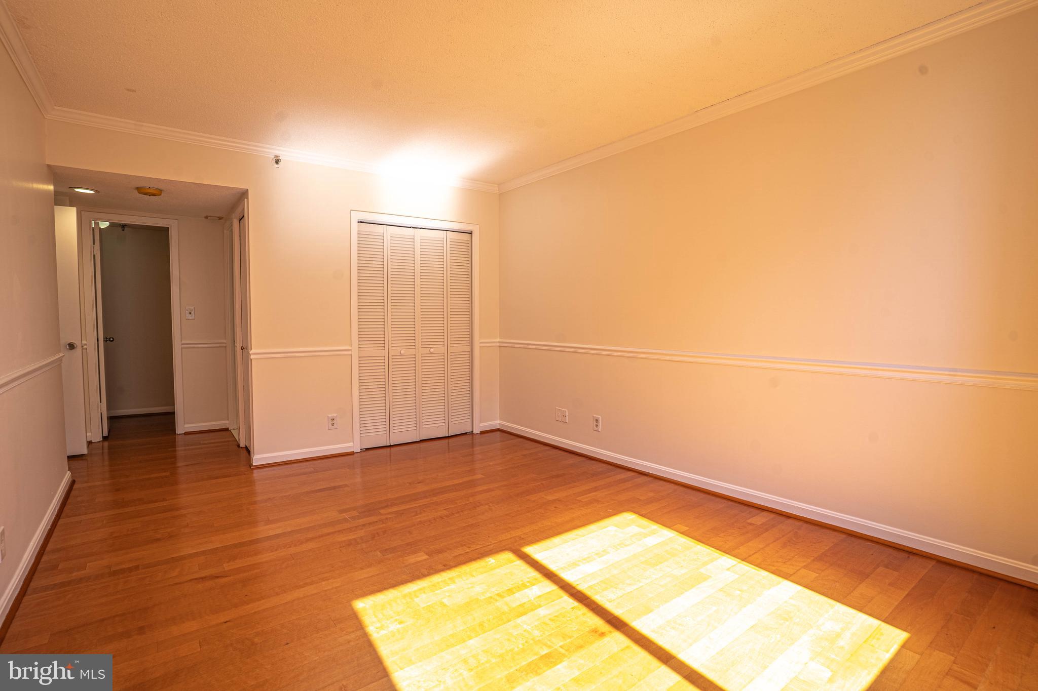 SKYLINE SQUARE CONDO - Residential Lease