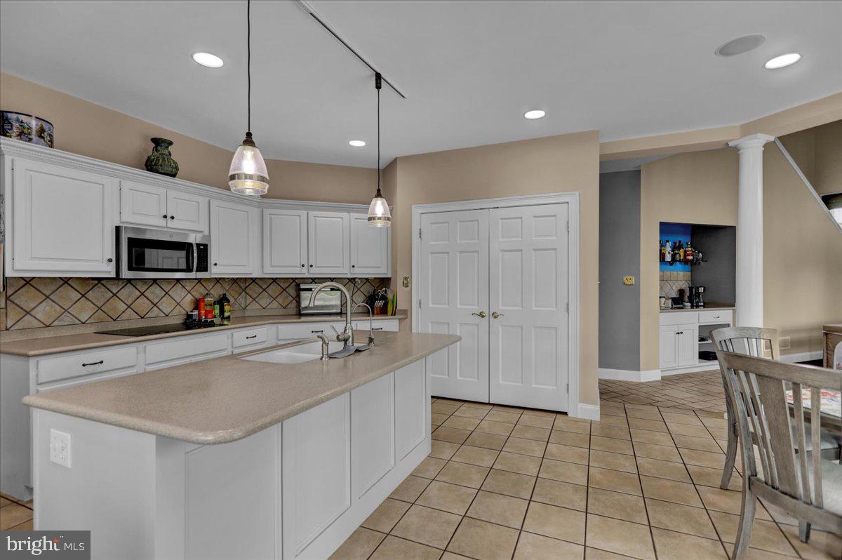 GLEN OLEY FARMS - Residential