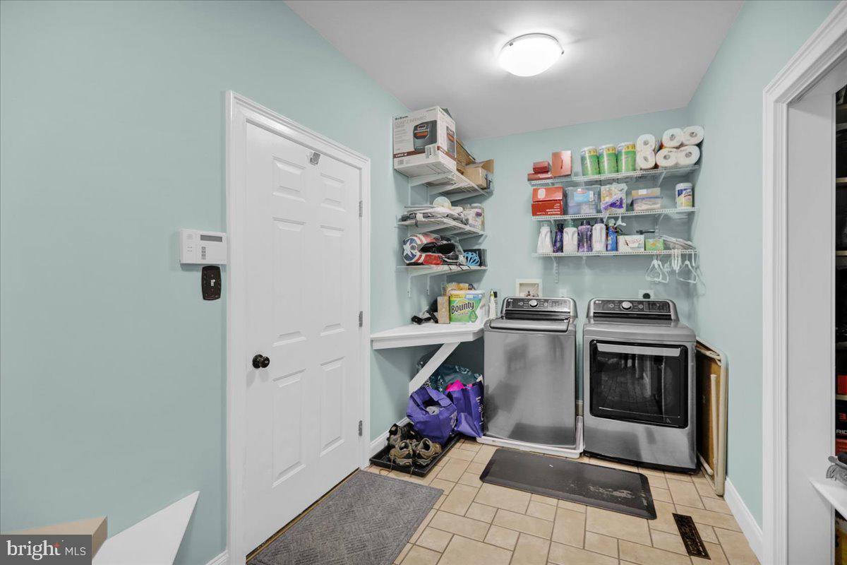 GLEN OLEY FARMS - Residential