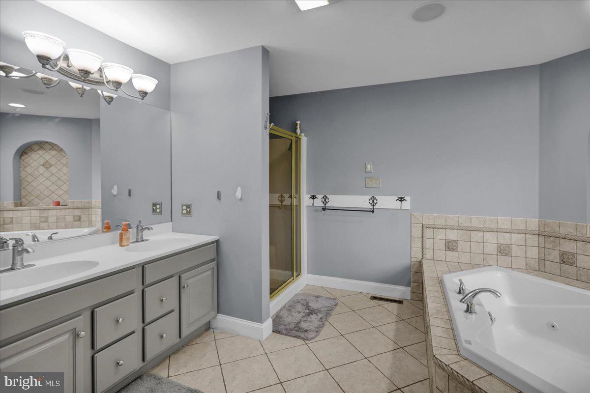 GLEN OLEY FARMS - Residential