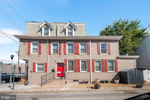 218 N KING STREET GLOUCESTER CITY NJ 08030