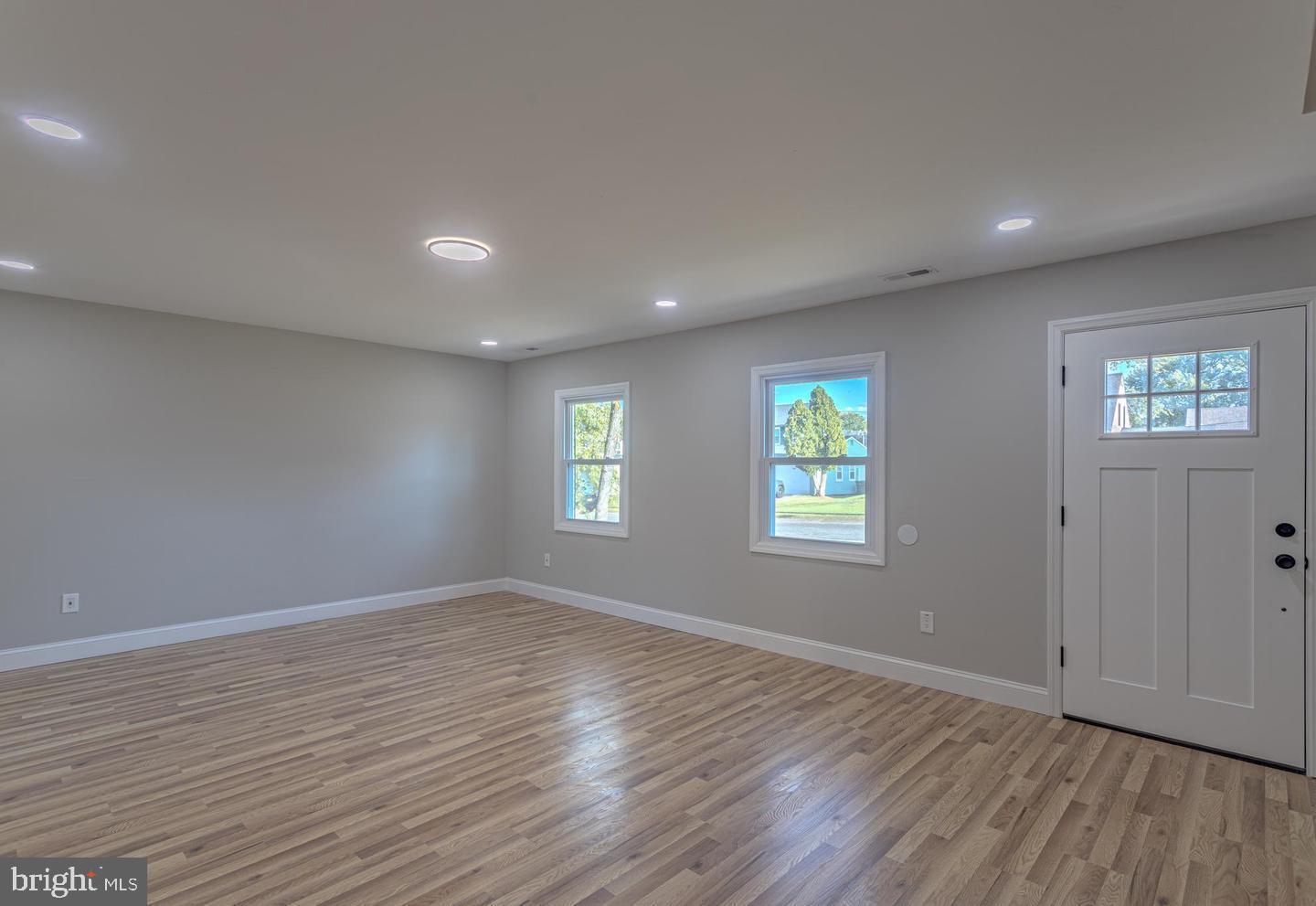 39 MIDDLETON LANE