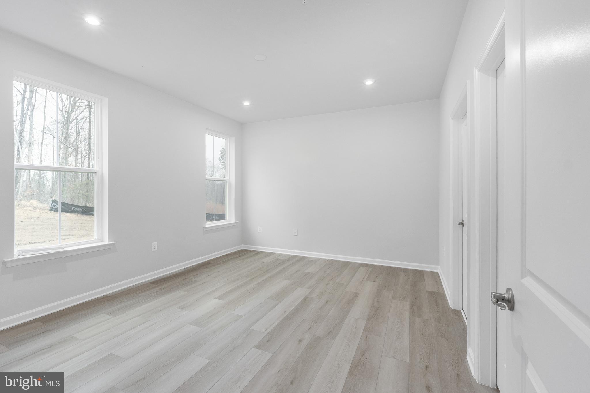 EMBREY MILL - Residential