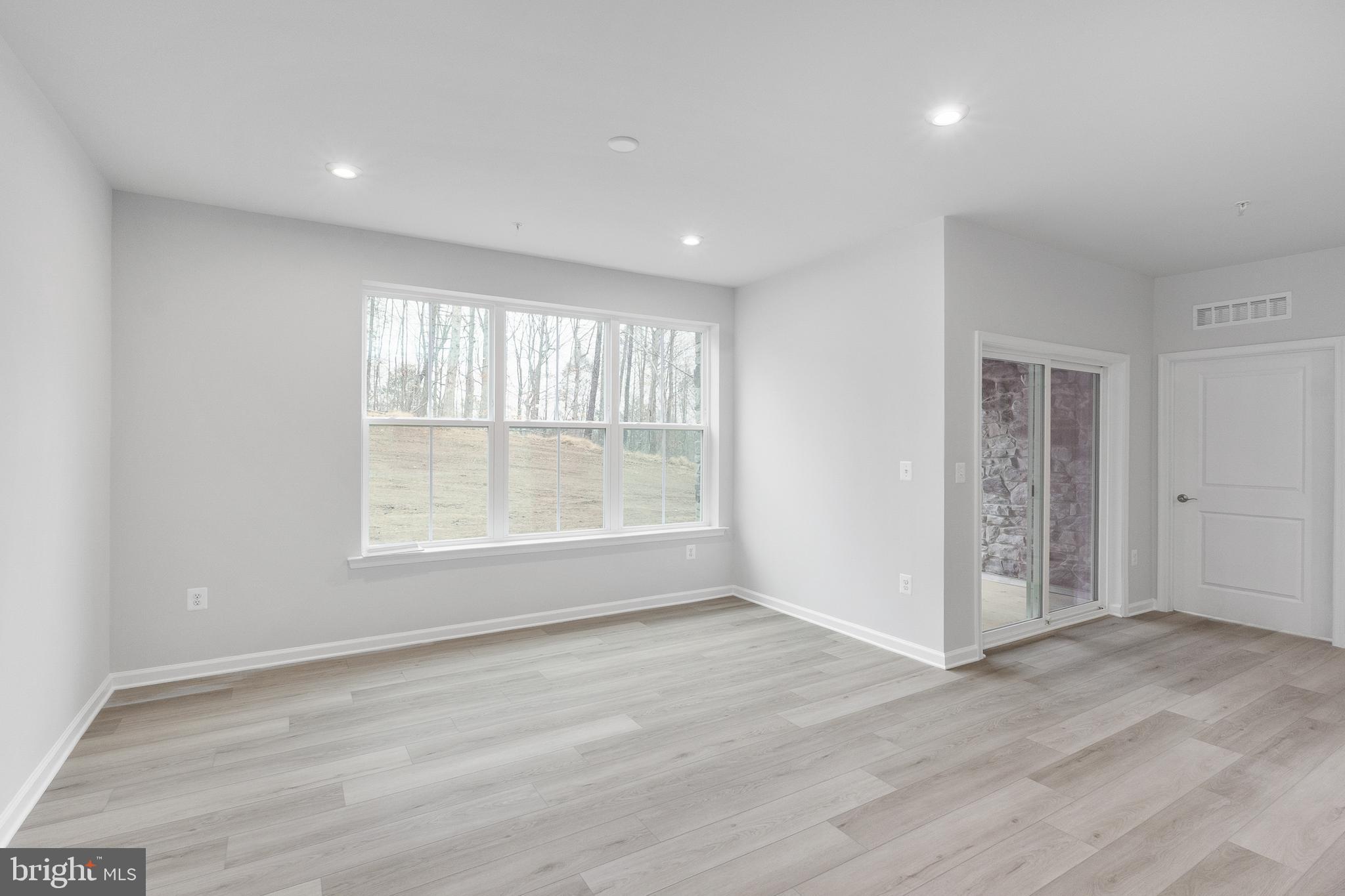 EMBREY MILL - Residential