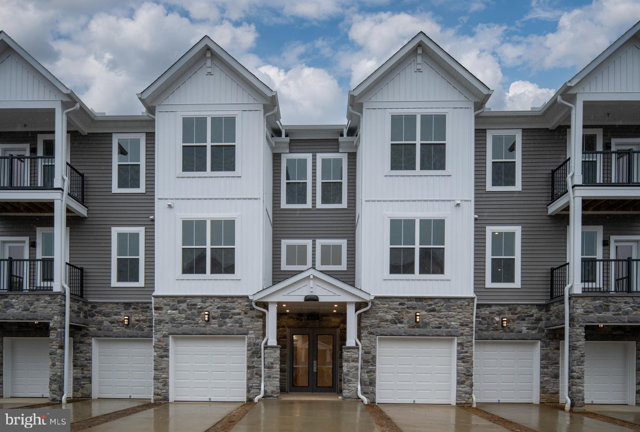 EMBREY MILL - Residential