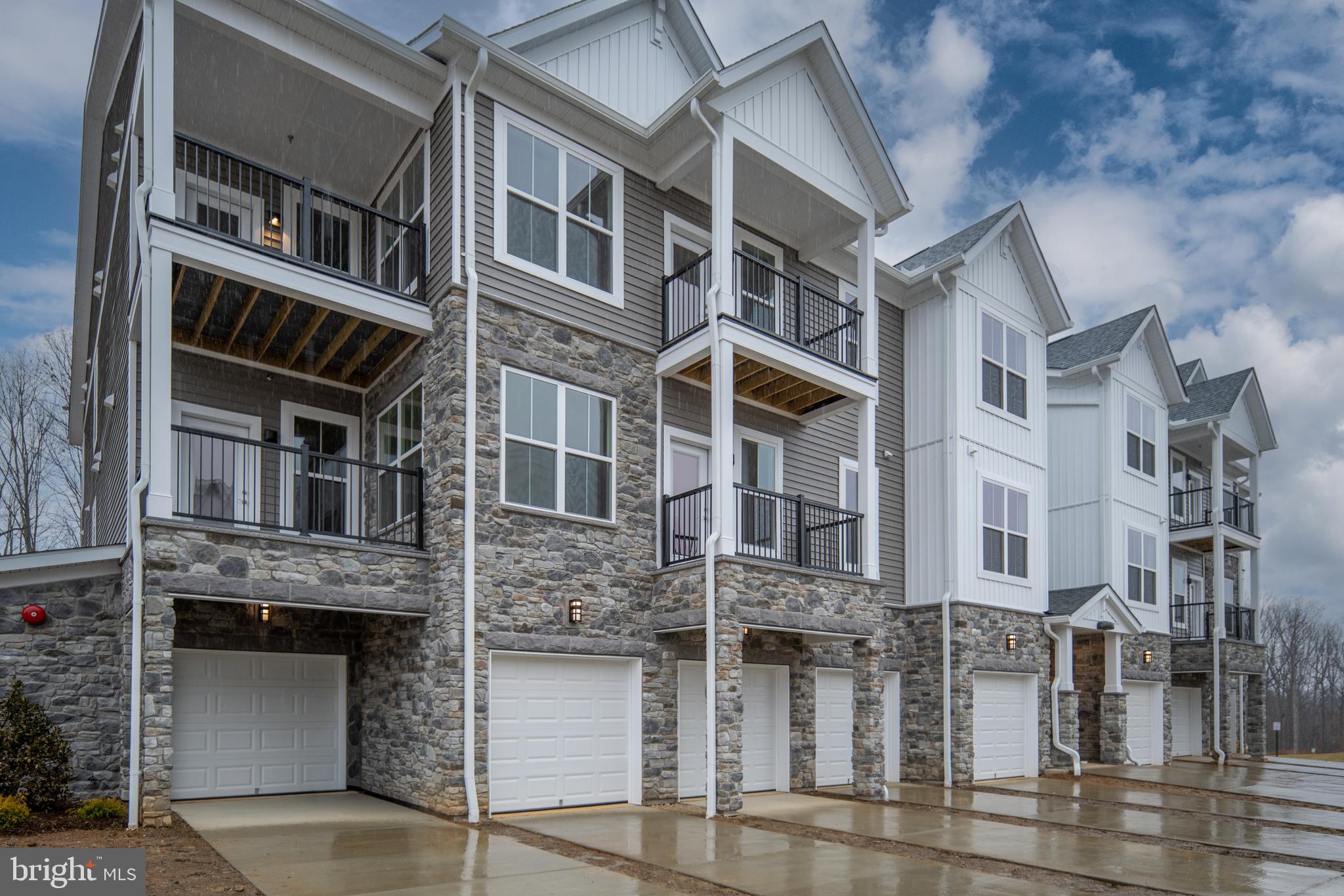 EMBREY MILL - Residential