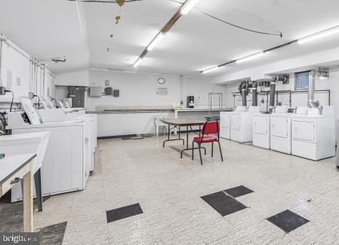 GLEN MANOR - Residential