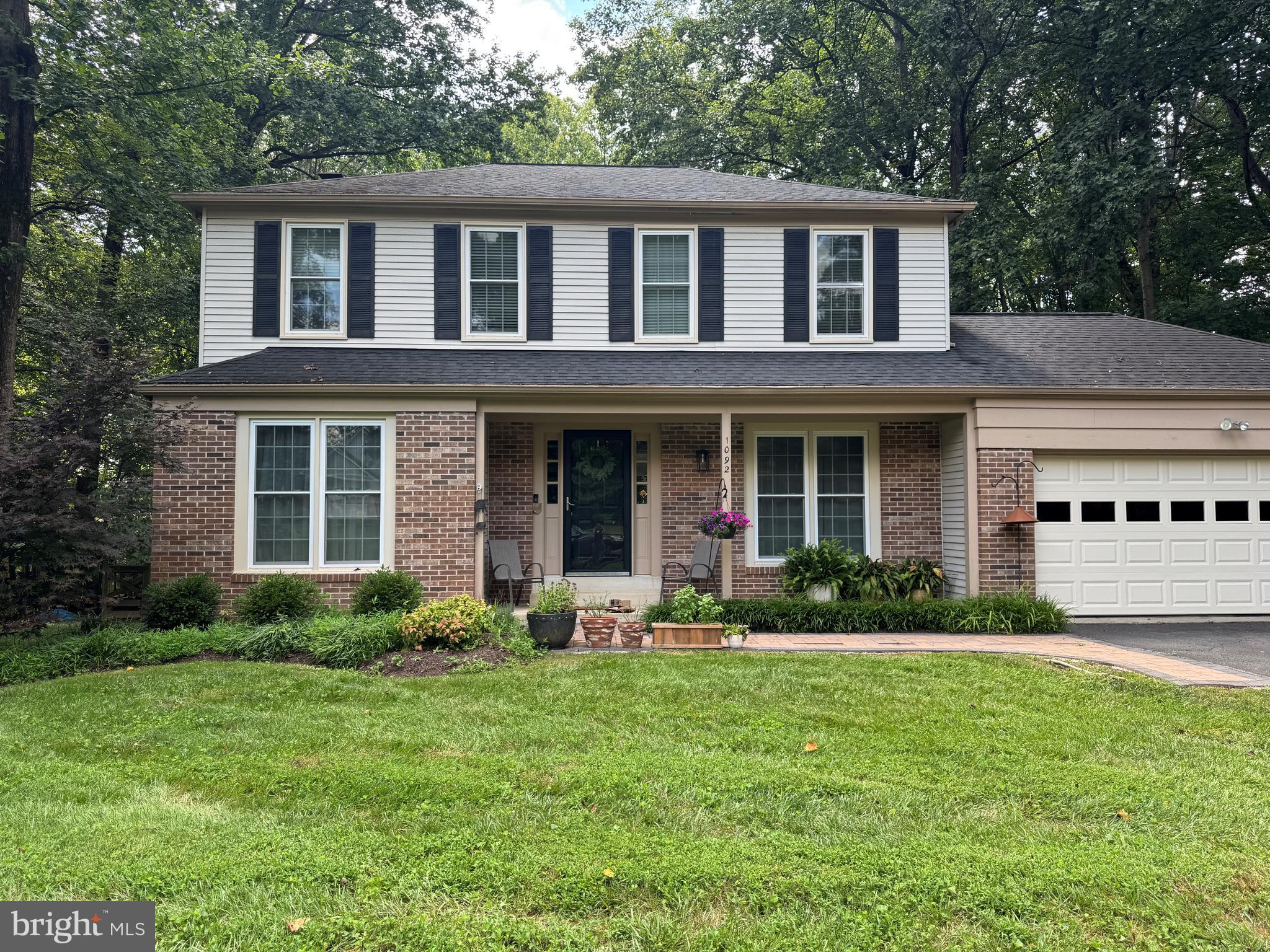 1092 LORAN COURT