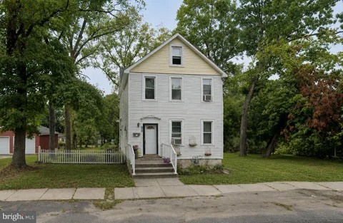 MLS: NJCD2126110