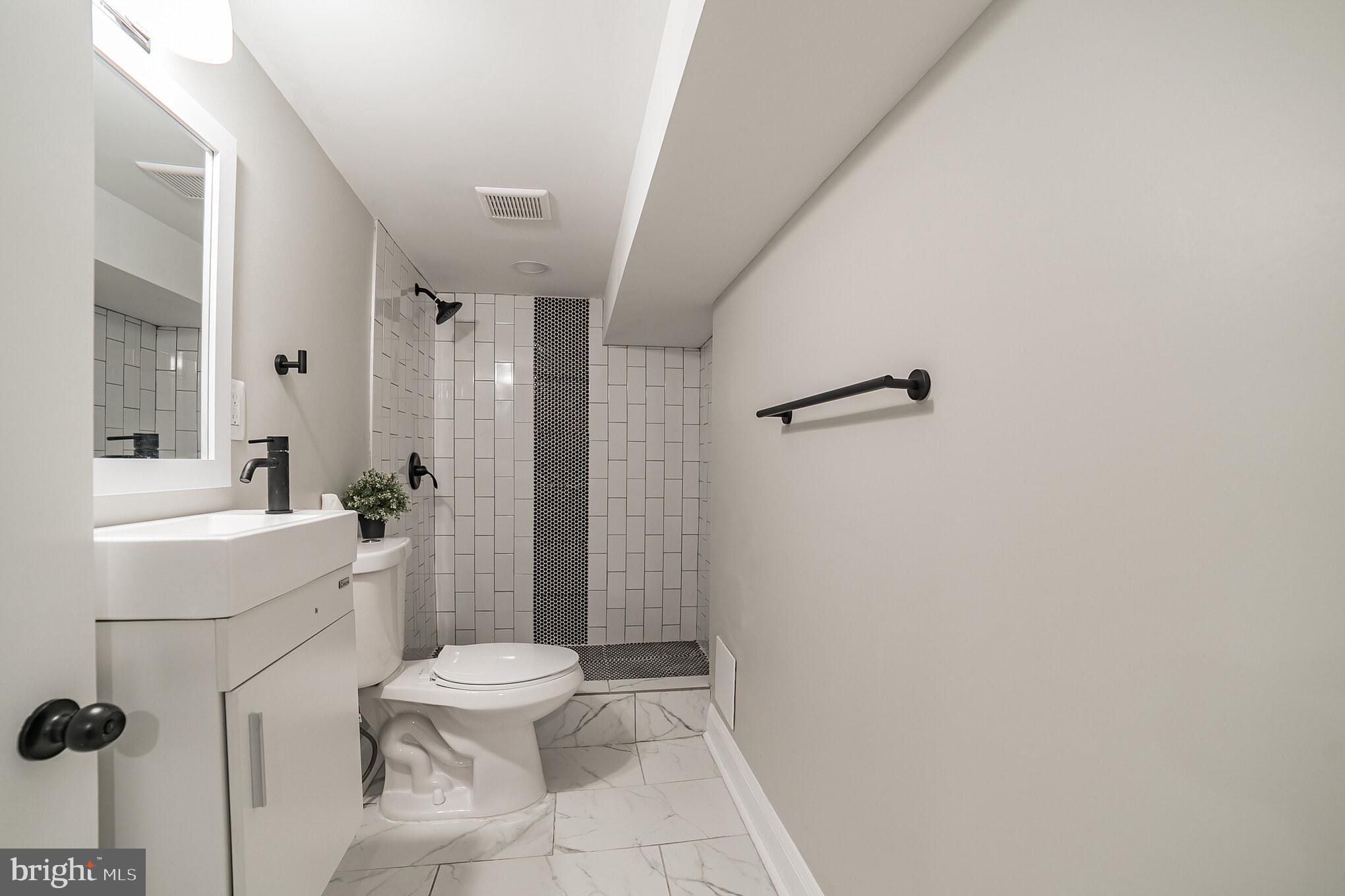 BROADWAY - Residential