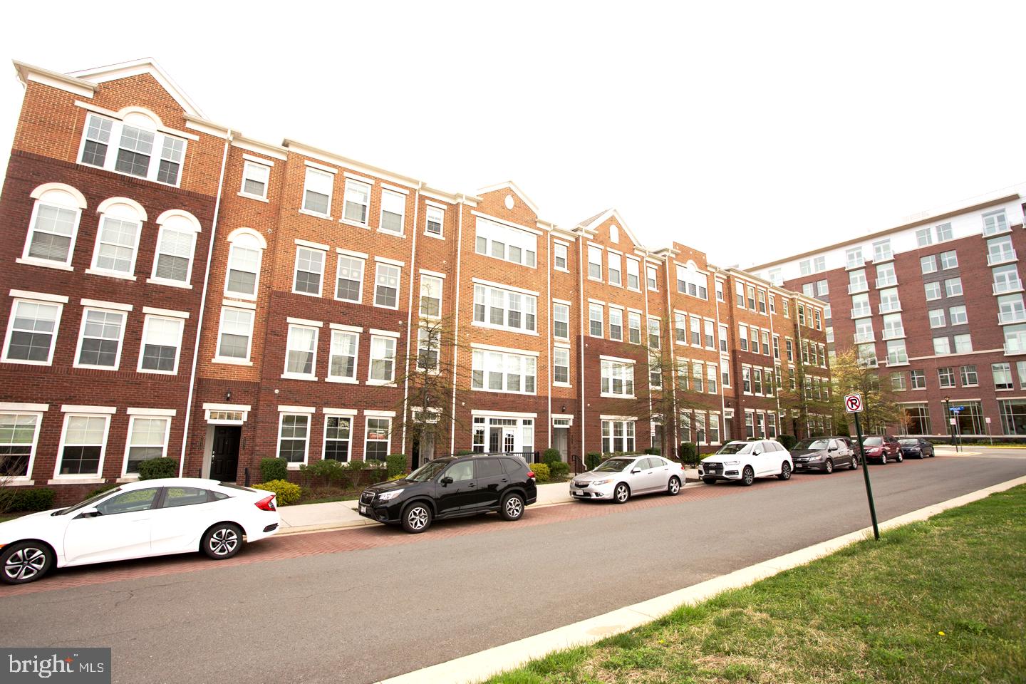 LOFTS AT METROWEST - Residential
