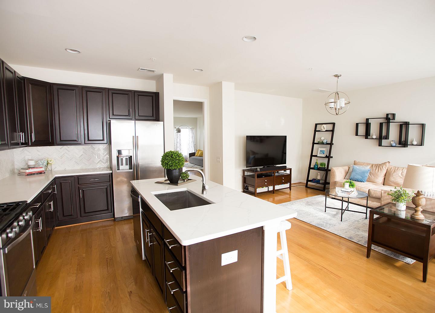 LOFTS AT METROWEST - Residential