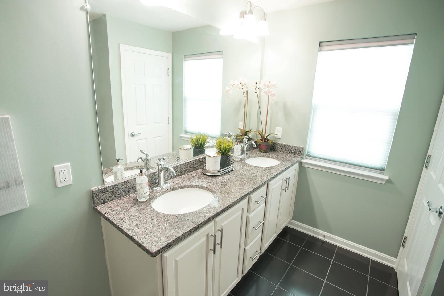 LOFTS AT METROWEST - Residential