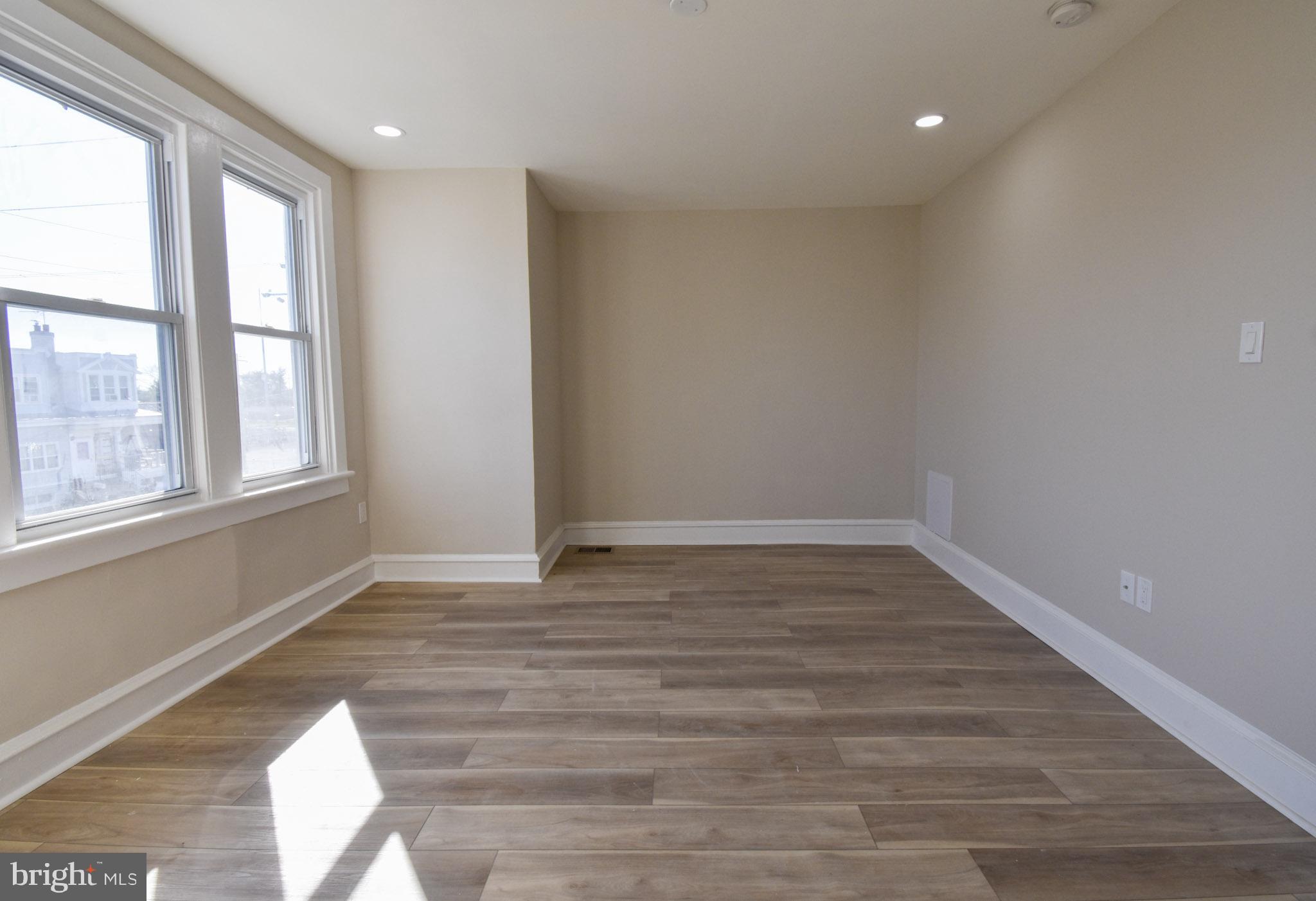 COLLINGDALE - Residential