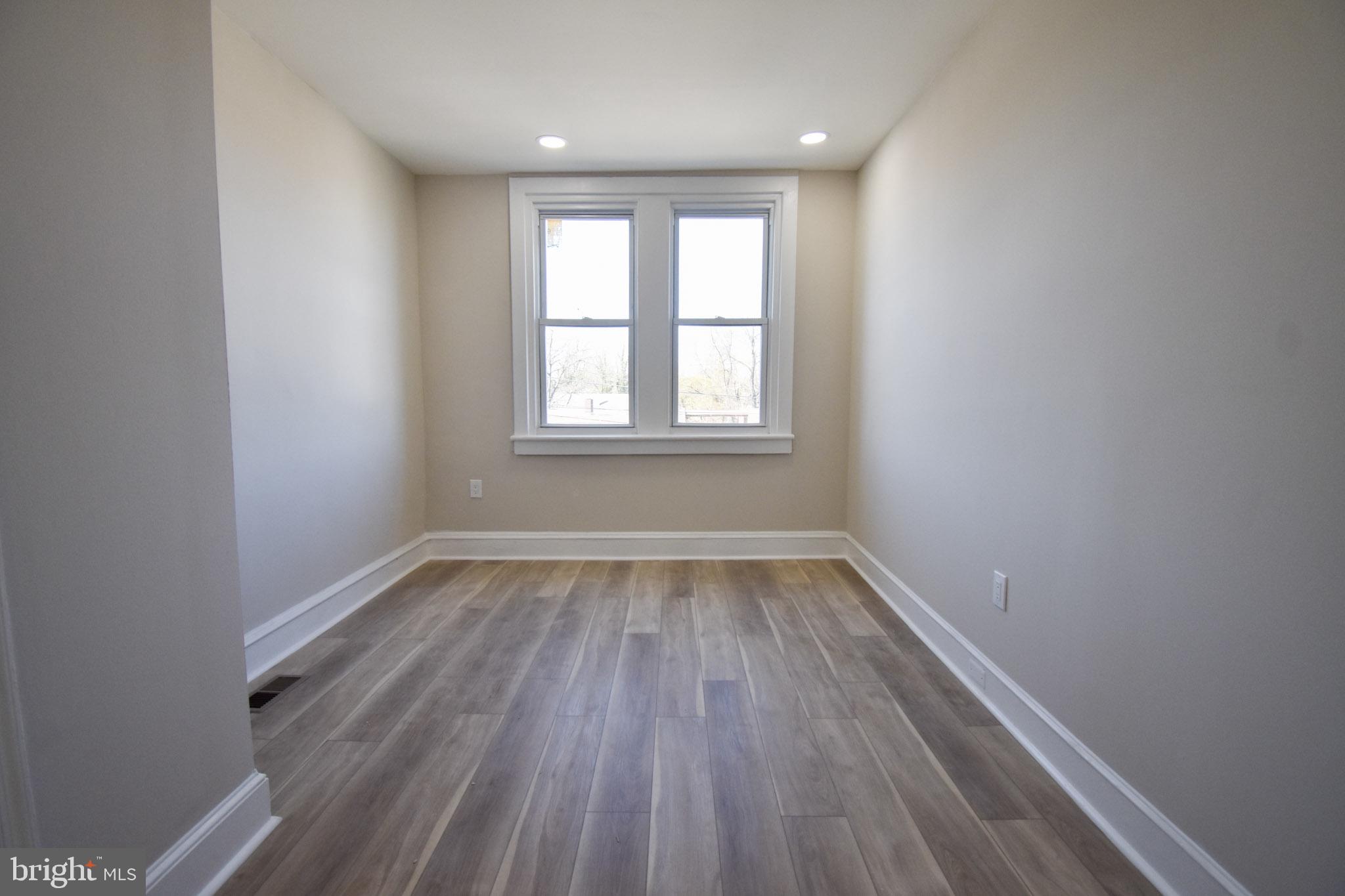 COLLINGDALE - Residential