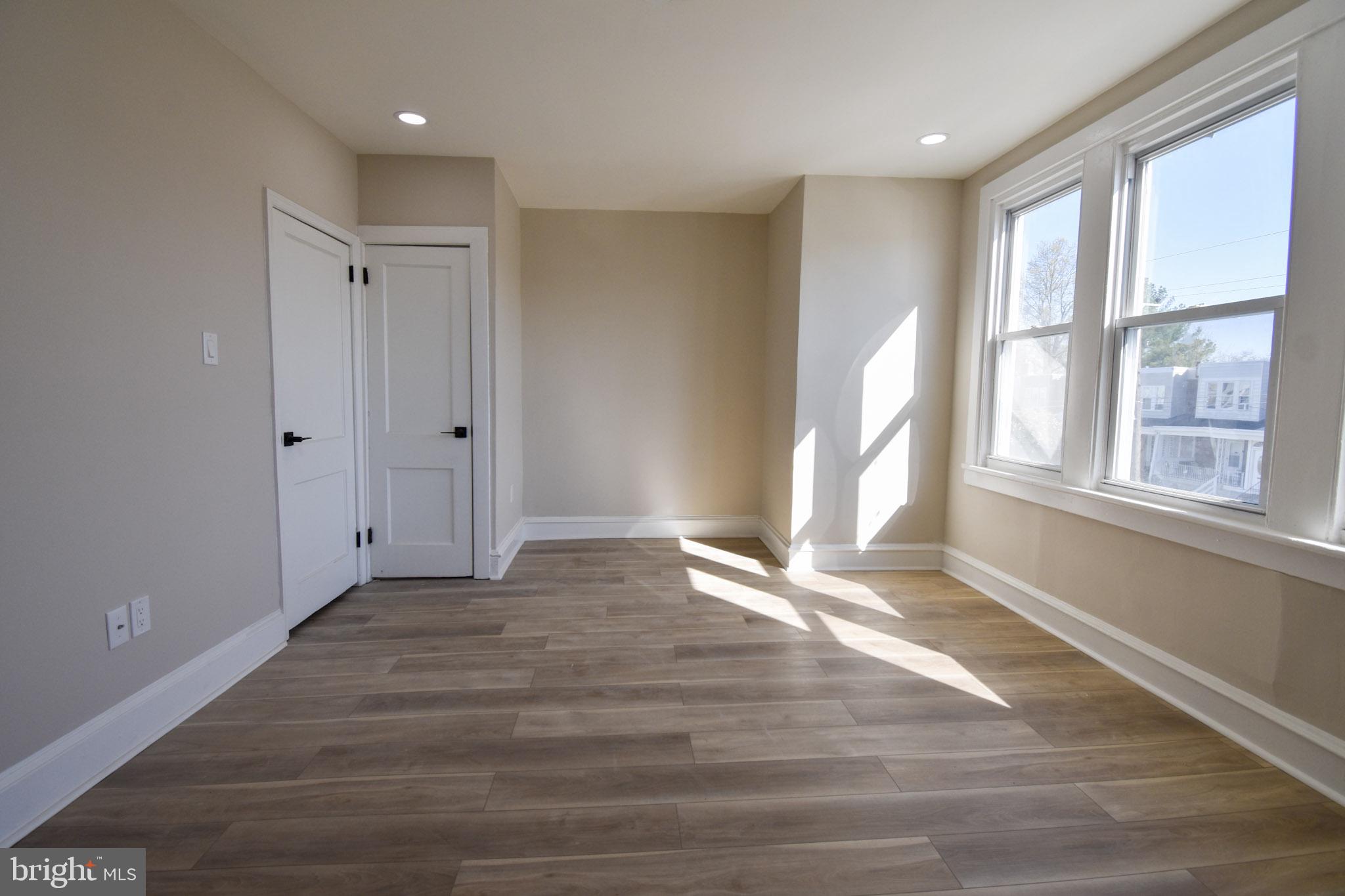 COLLINGDALE - Residential