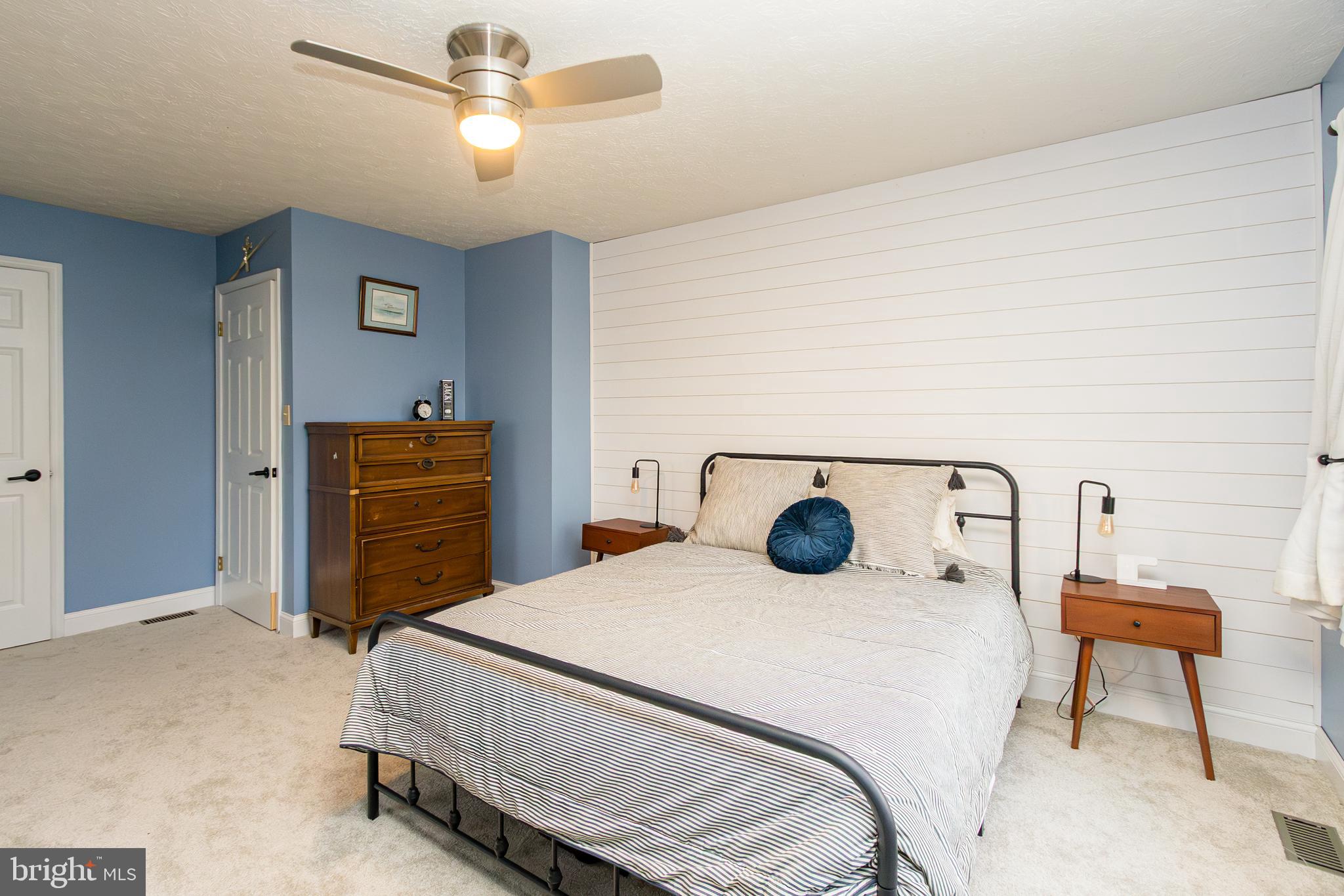 ESPERANZA FARMS - Residential