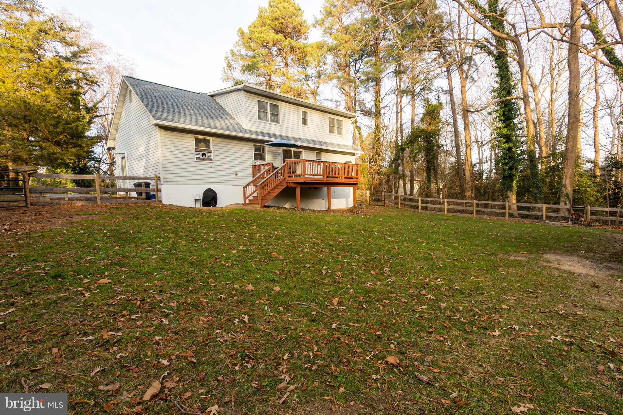 ESPERANZA FARMS - Residential