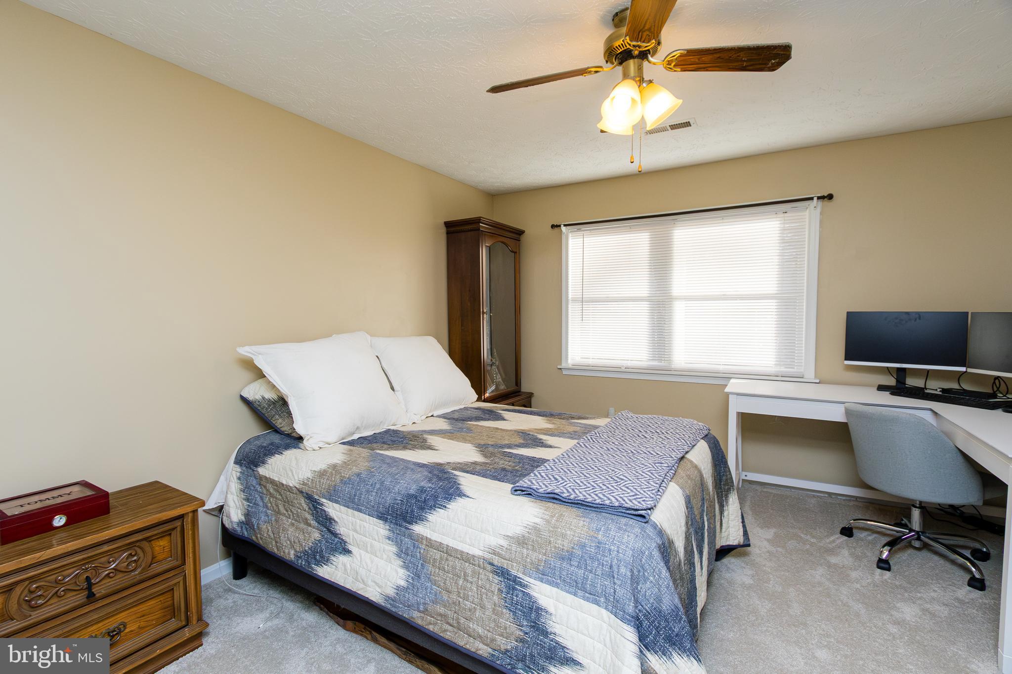 ESPERANZA FARMS - Residential