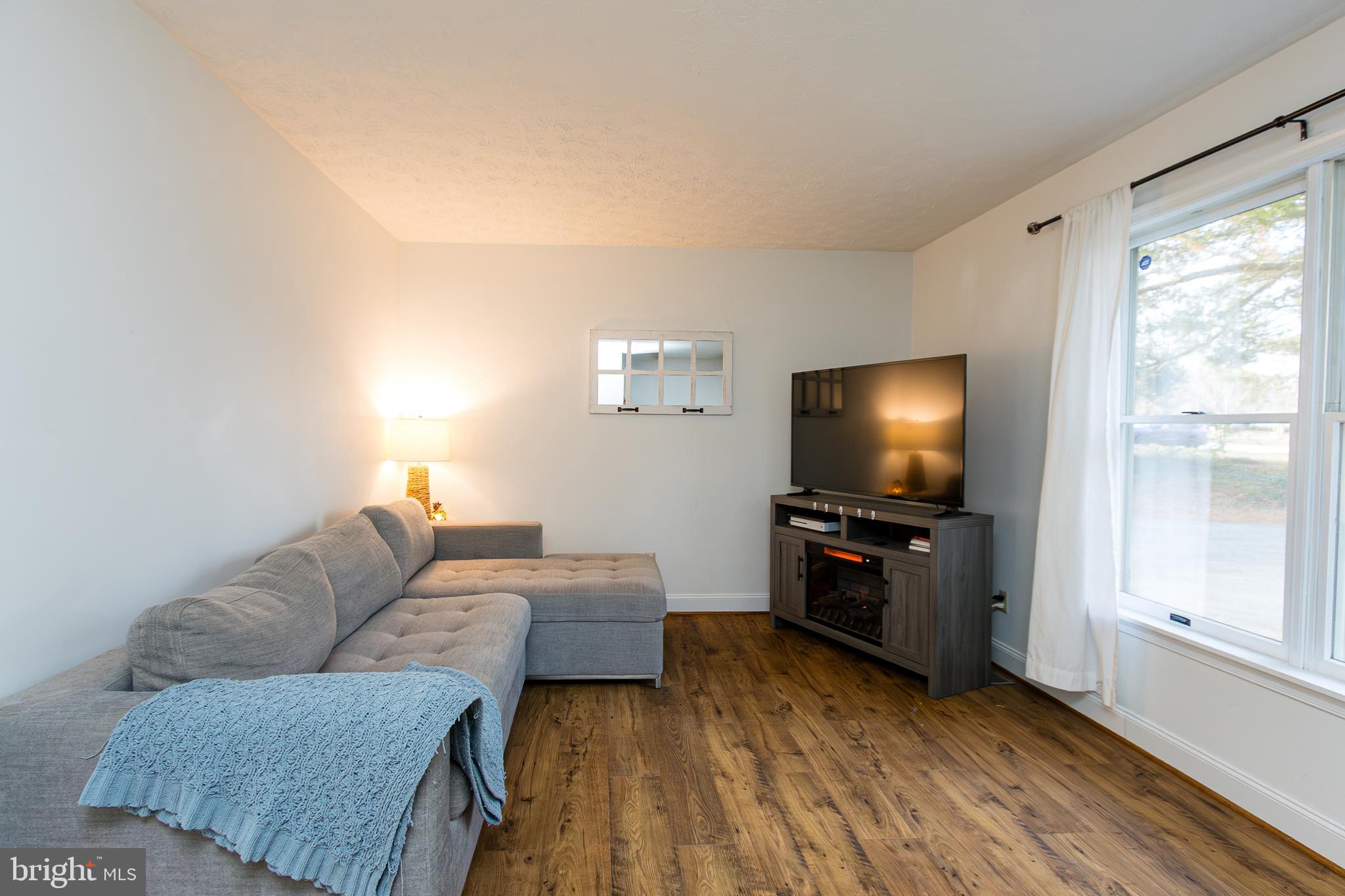 ESPERANZA FARMS - Residential