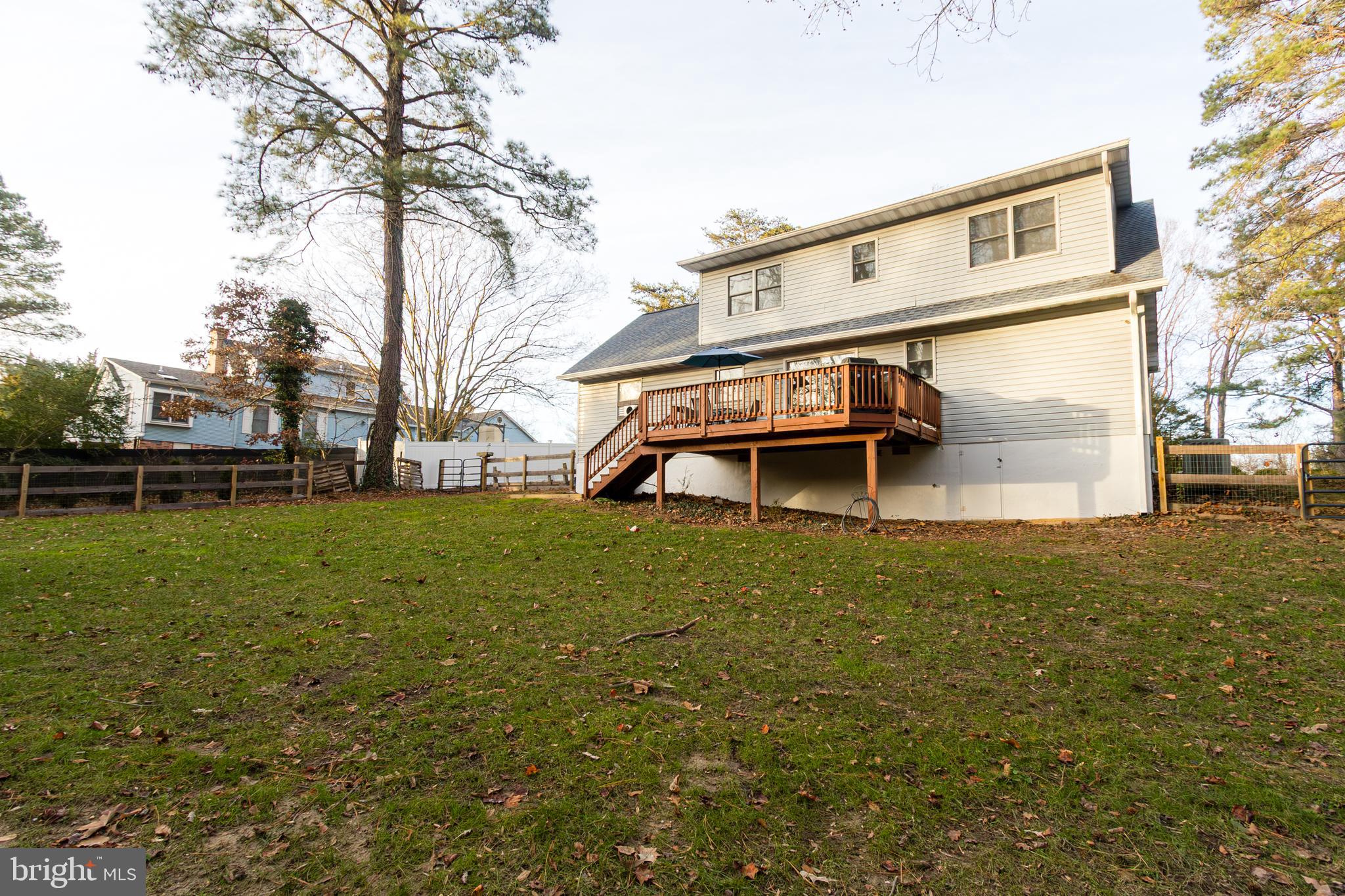 ESPERANZA FARMS - Residential