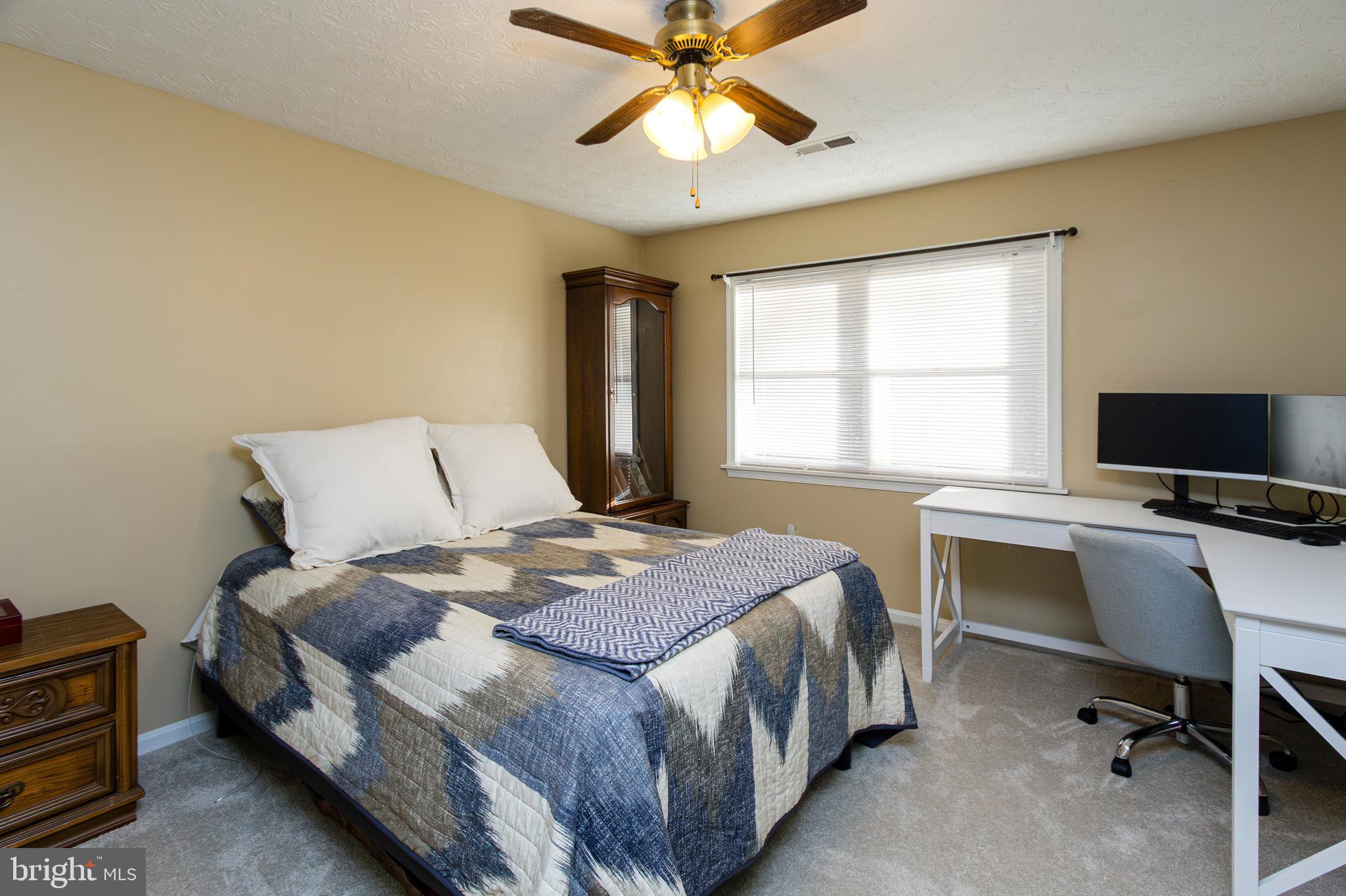 ESPERANZA FARMS - Residential