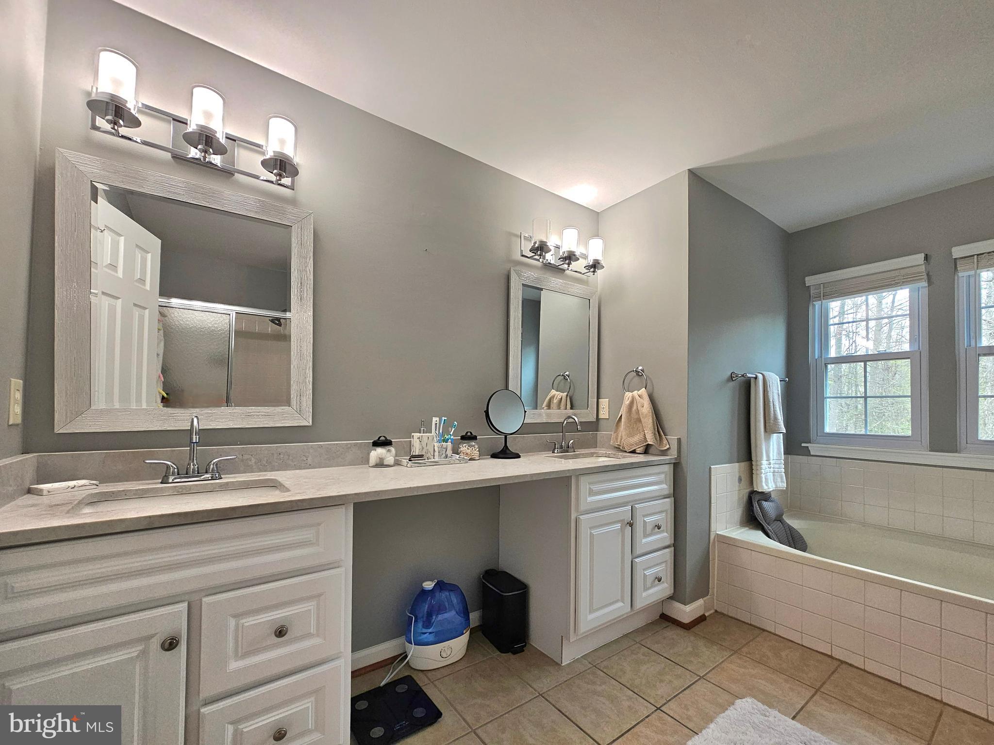 BEAU RIDGE ESTATES - Residential Lease