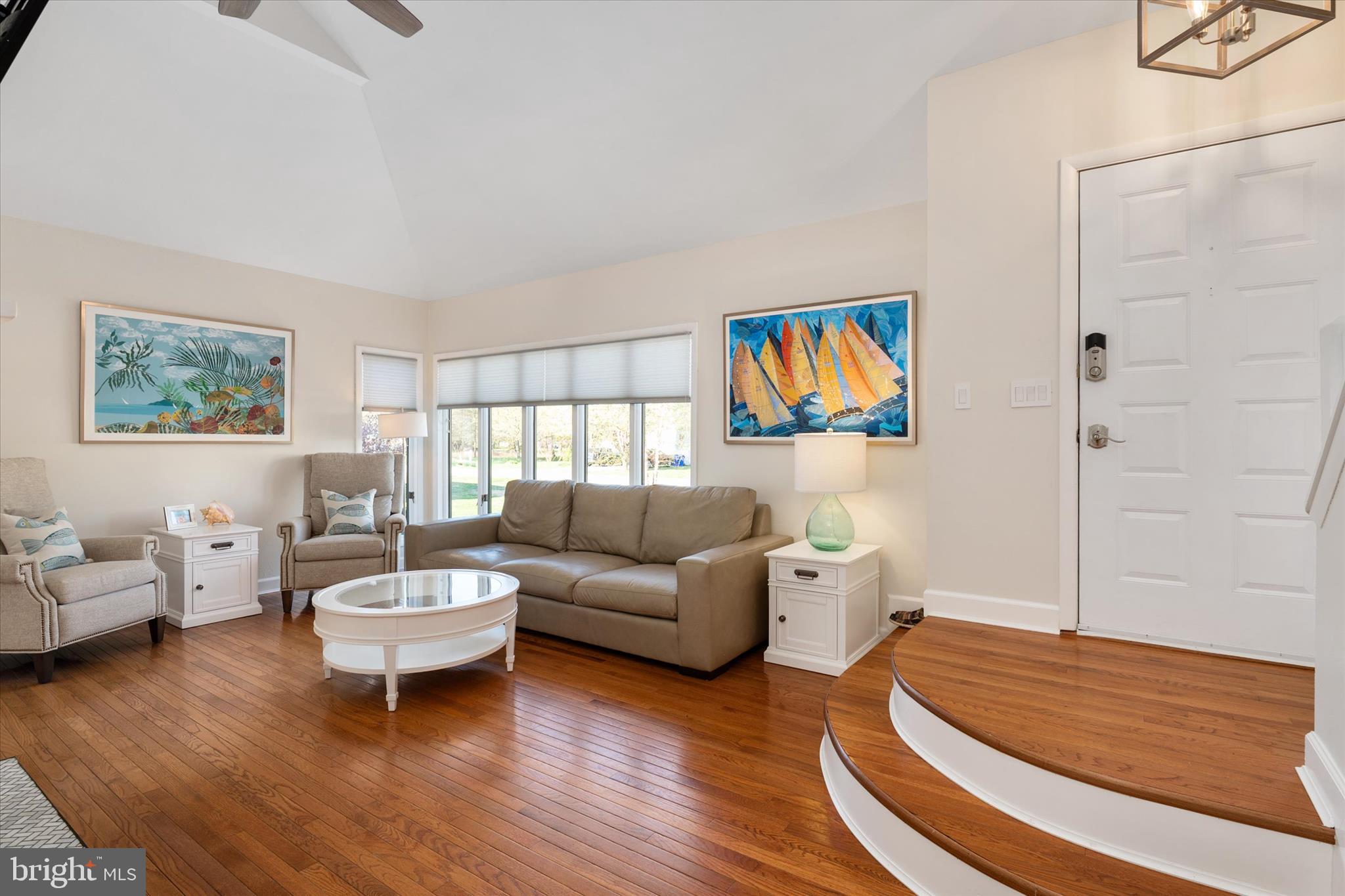 QUEEN ANNE COLONY - Residential