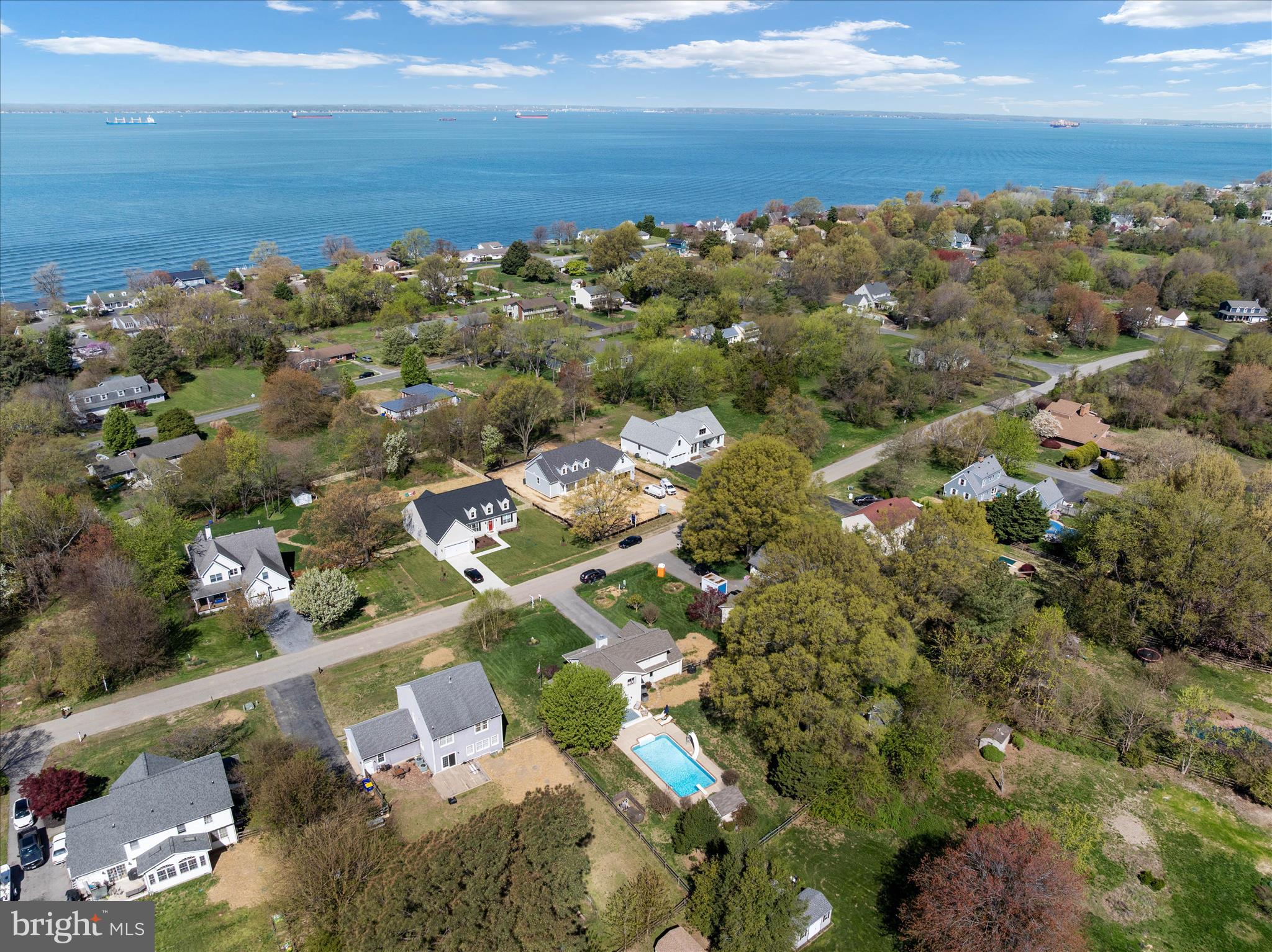 QUEEN ANNE COLONY - Residential