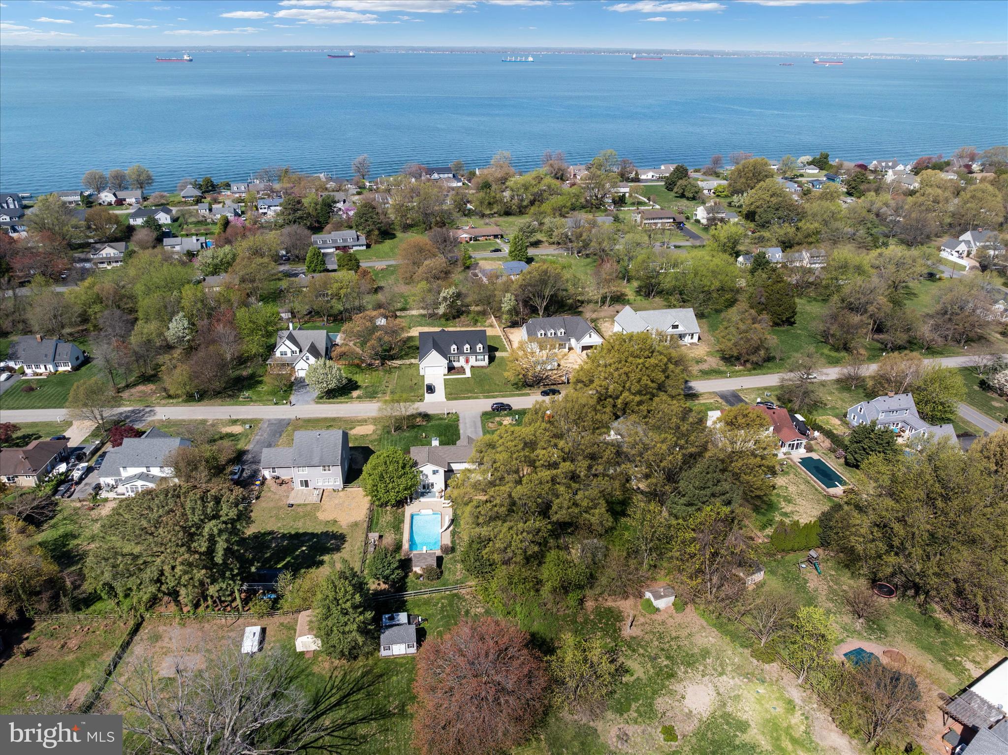 QUEEN ANNE COLONY - Residential