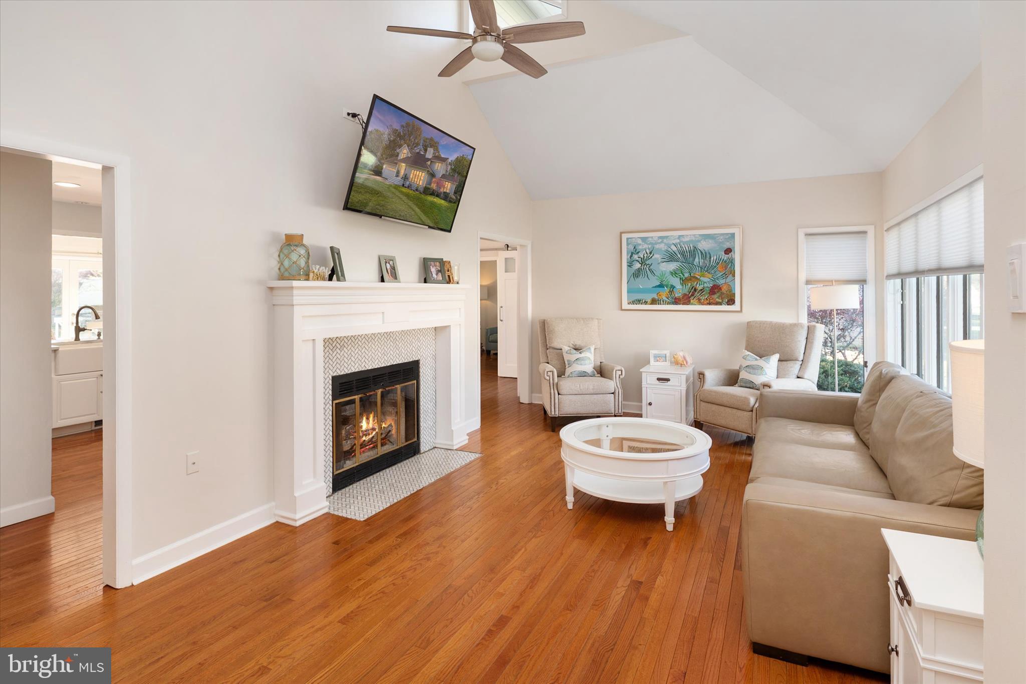 QUEEN ANNE COLONY - Residential