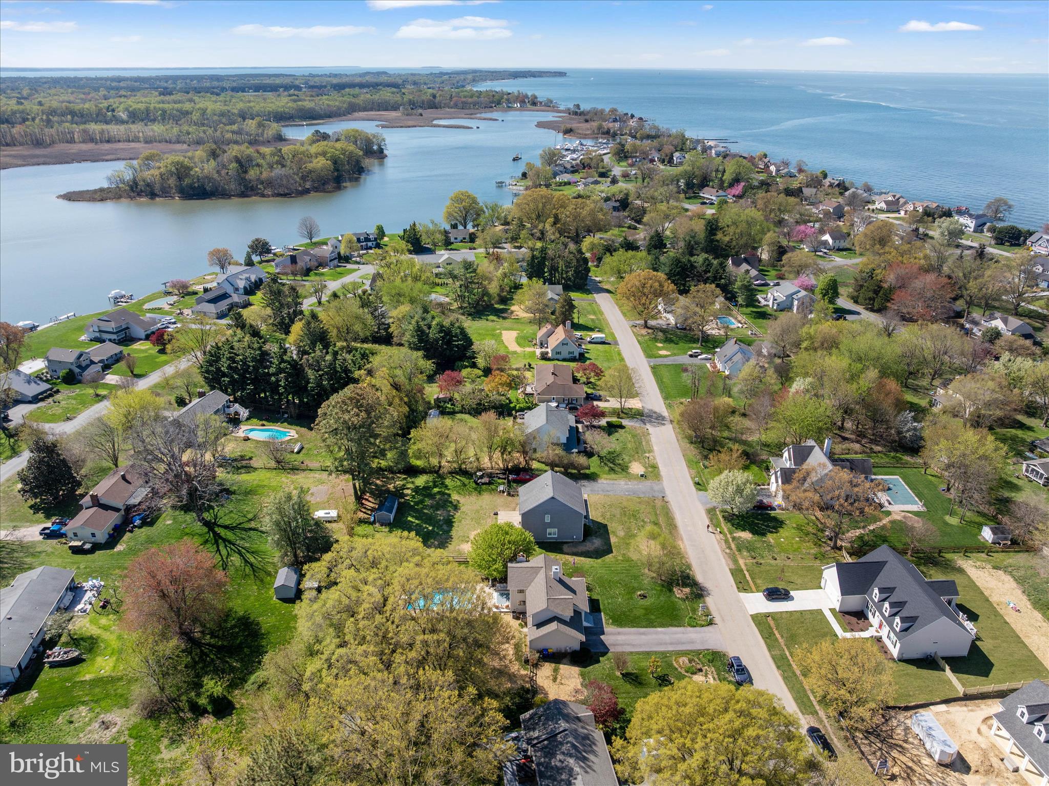 QUEEN ANNE COLONY - Residential