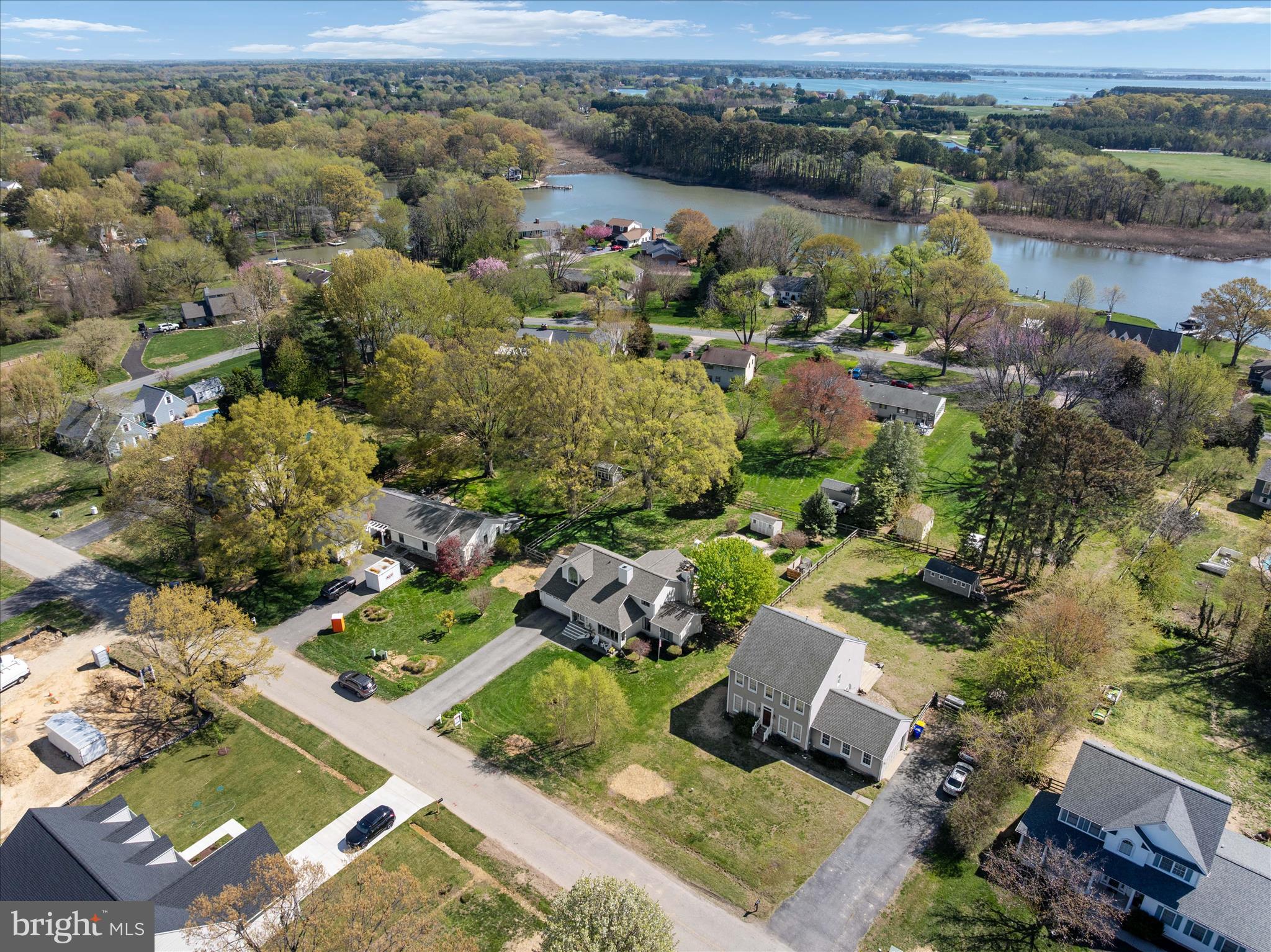 QUEEN ANNE COLONY - Residential
