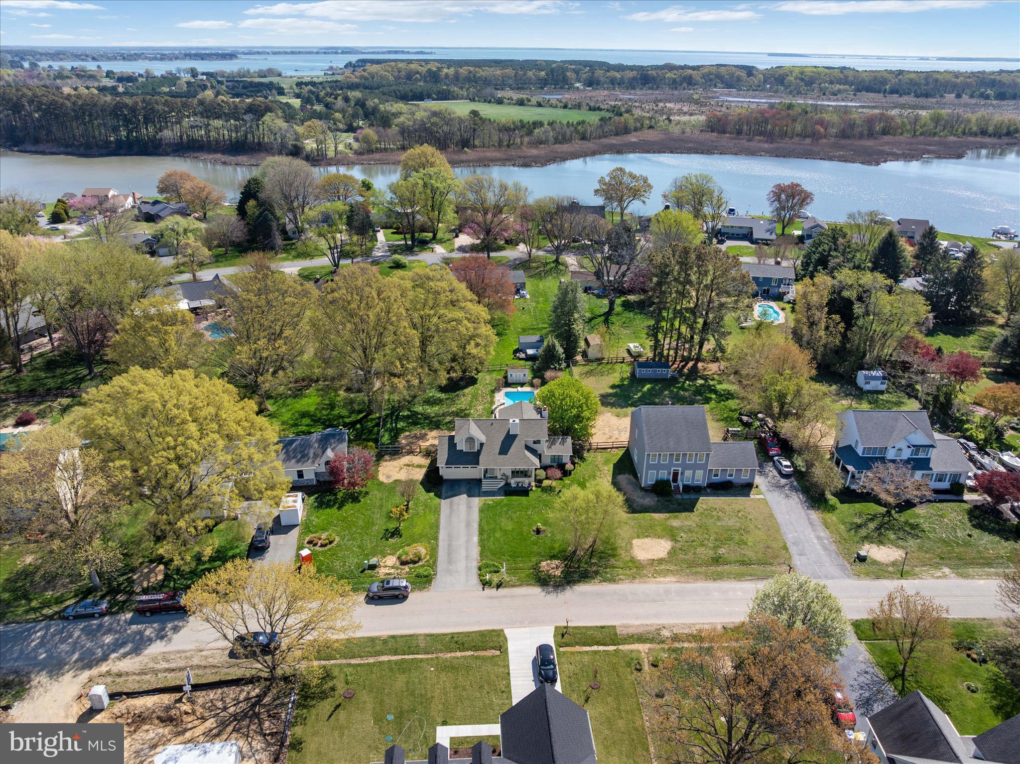 QUEEN ANNE COLONY - Residential